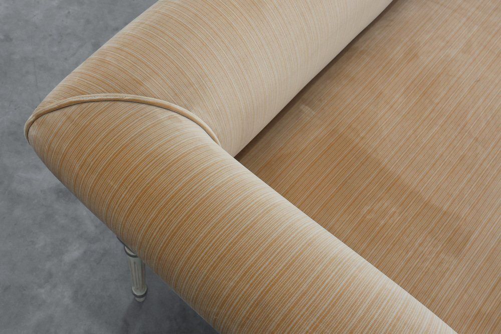 photo vinterior Neo Classical Chaise Lounge, France, 1990