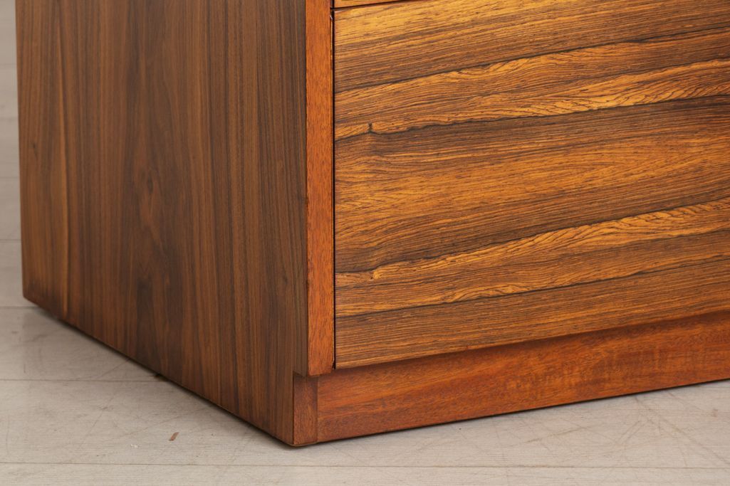 Midcentury Chest Of Drawers In Rosewood With Brass Handles By Robert Heritage For Archie Shine photo buy