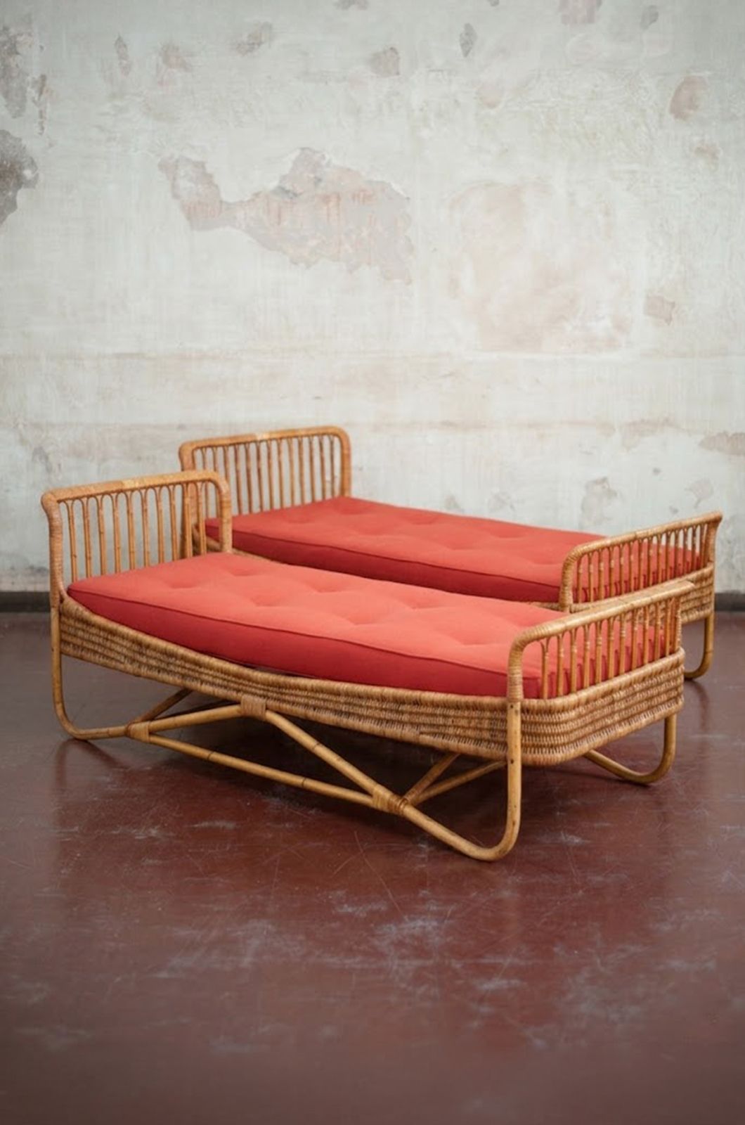 Pair Of Bamboo Dog Daybed   1960s photo vinterior