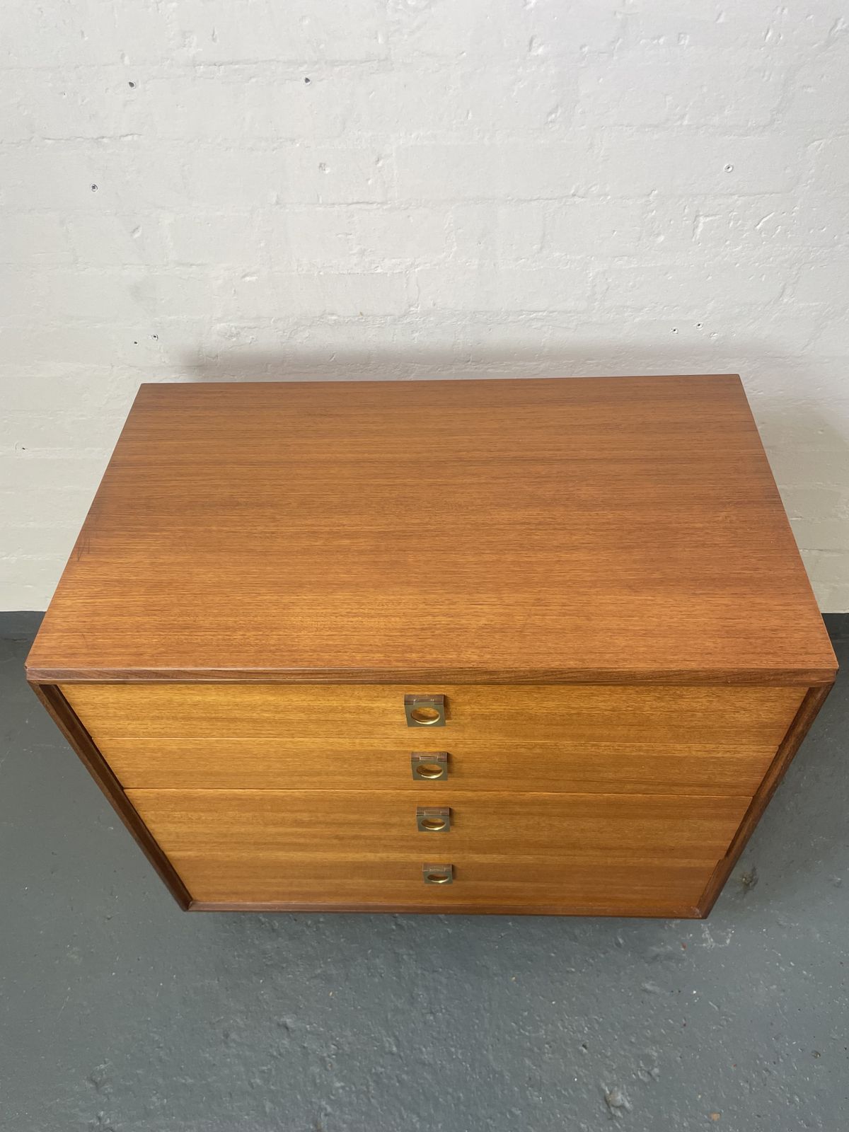 G Plan “Form Five” 4 Drawer Chest Of Drawers | Roger Bennett Design | Mid Century Modern Teak photo for sale