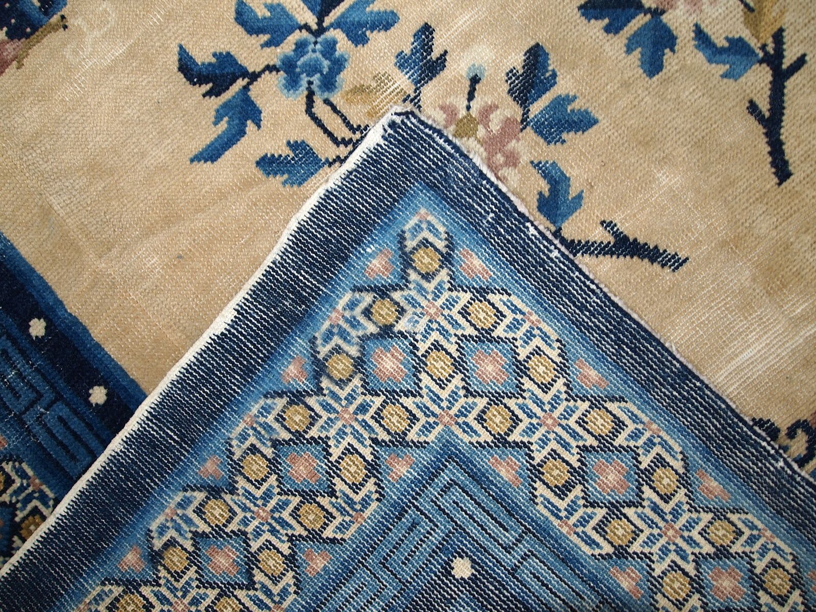 Textiles Tapis de Pékin chinois d'époque en laine, fait main - 128 × 195 cm (4'2" × 6'3") - années 1880 photo