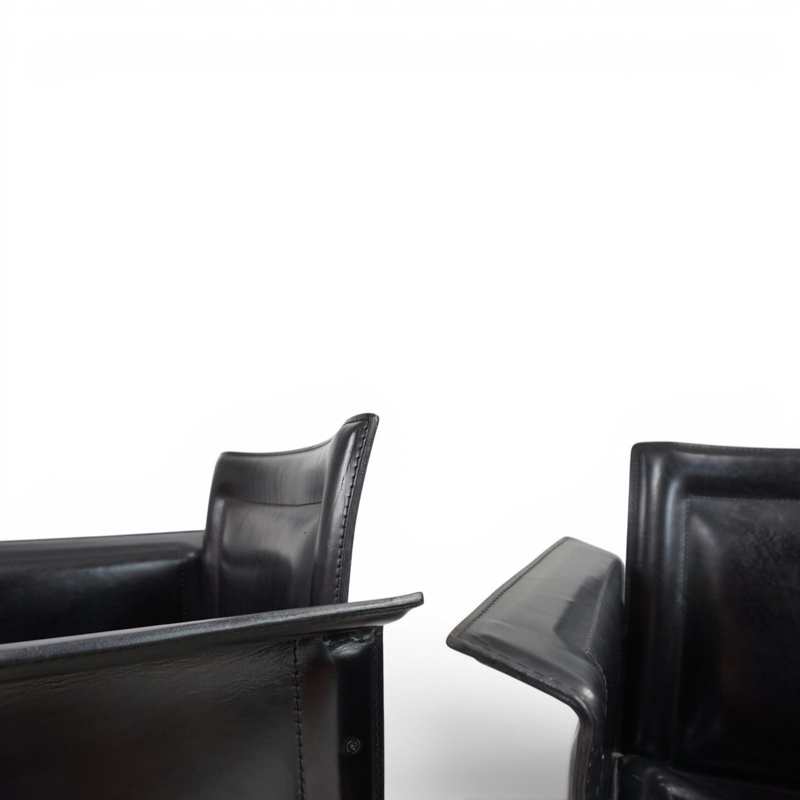 Set van 2 Arrben Solaria fauteuils in zwart leer van Tito Agnoli, 1970 photo buy