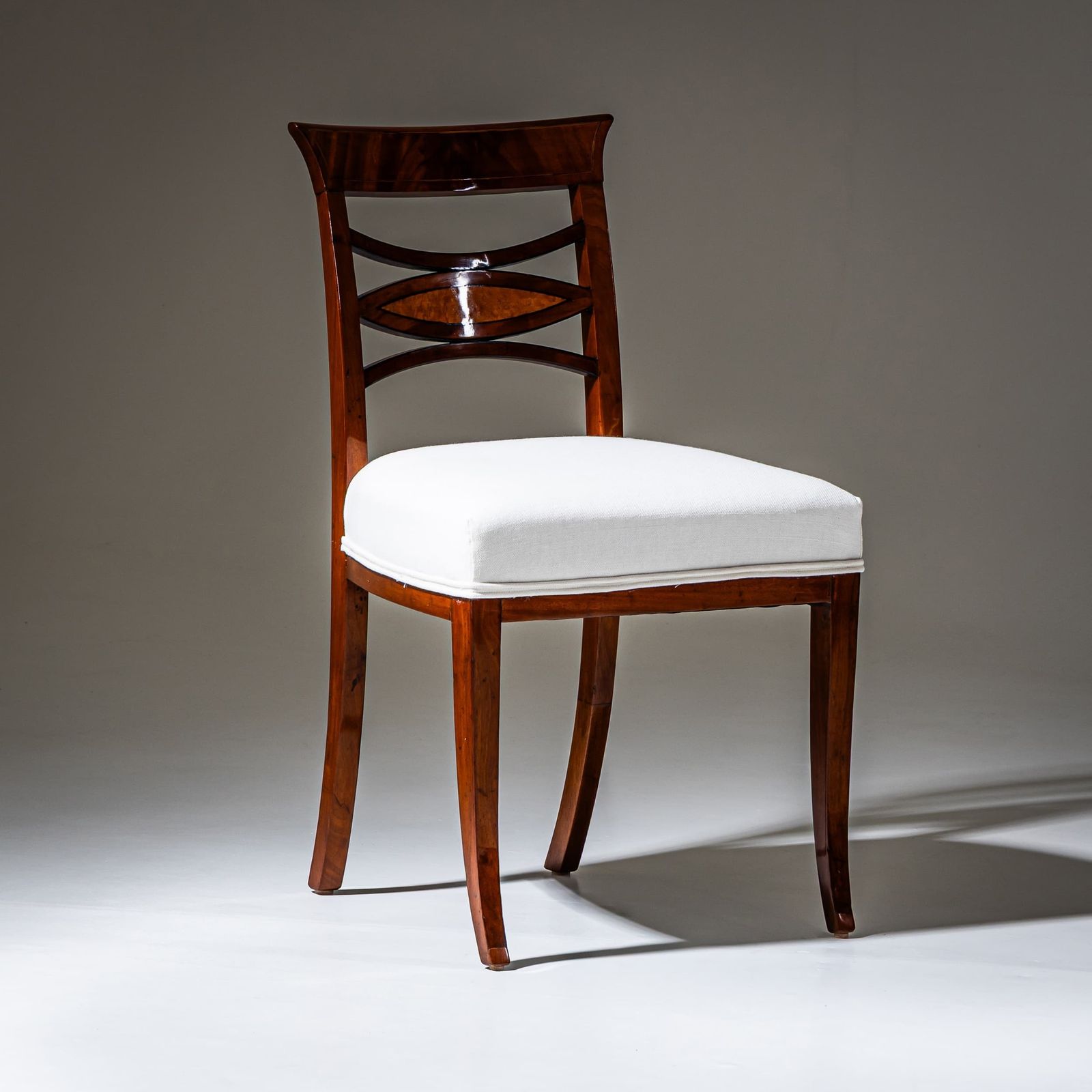 Set van vier Biedermeier stoelen, eerste helft 19e eeuw photo buy
