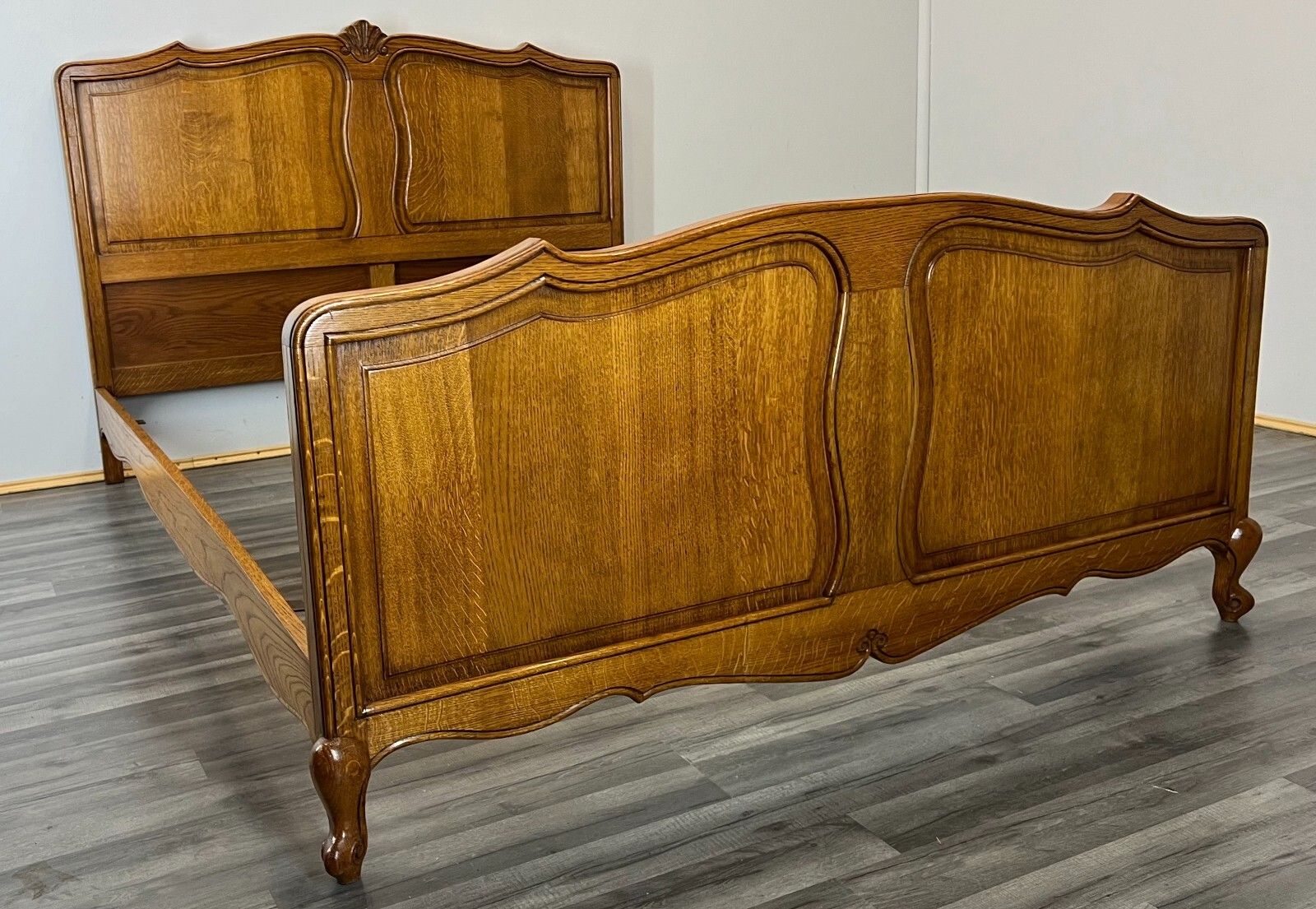 Bed Vintage French Louis XVI Oak Double Bed Frame Carved Headboard Lot 2967