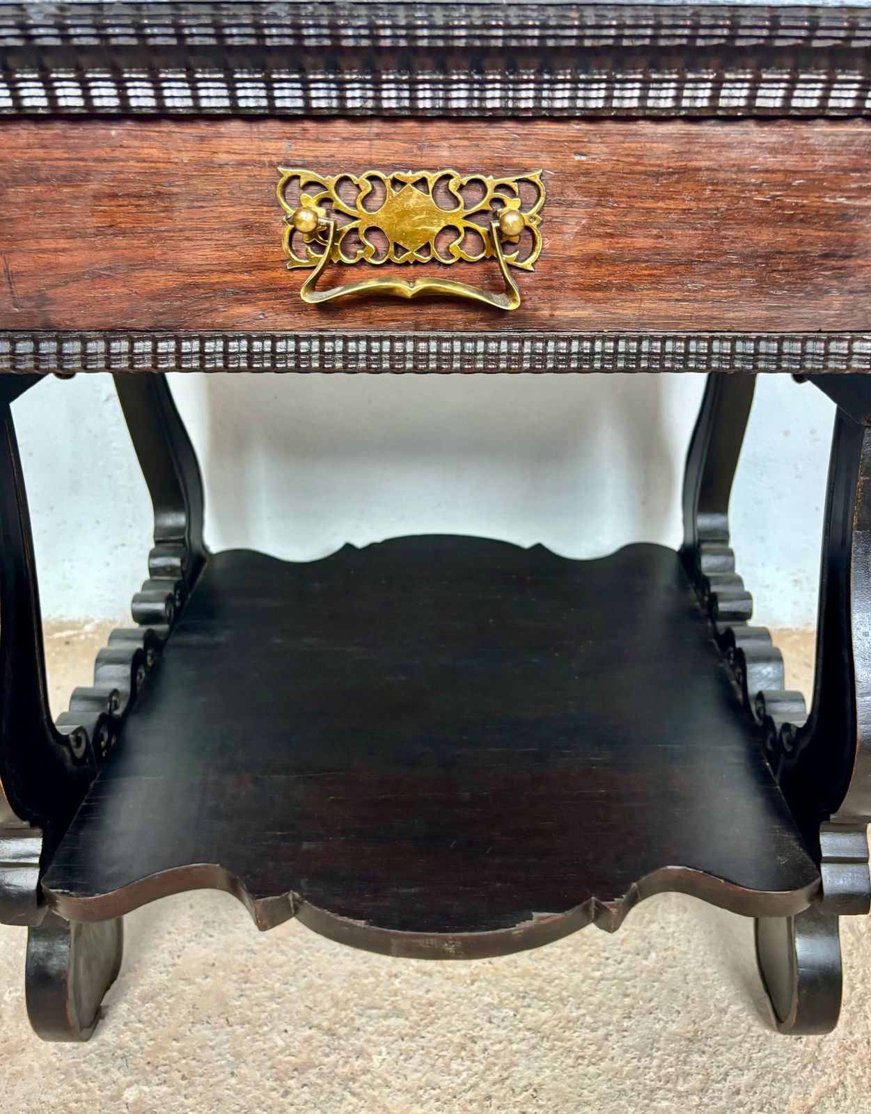 Mesa Portuguesa photo vintage