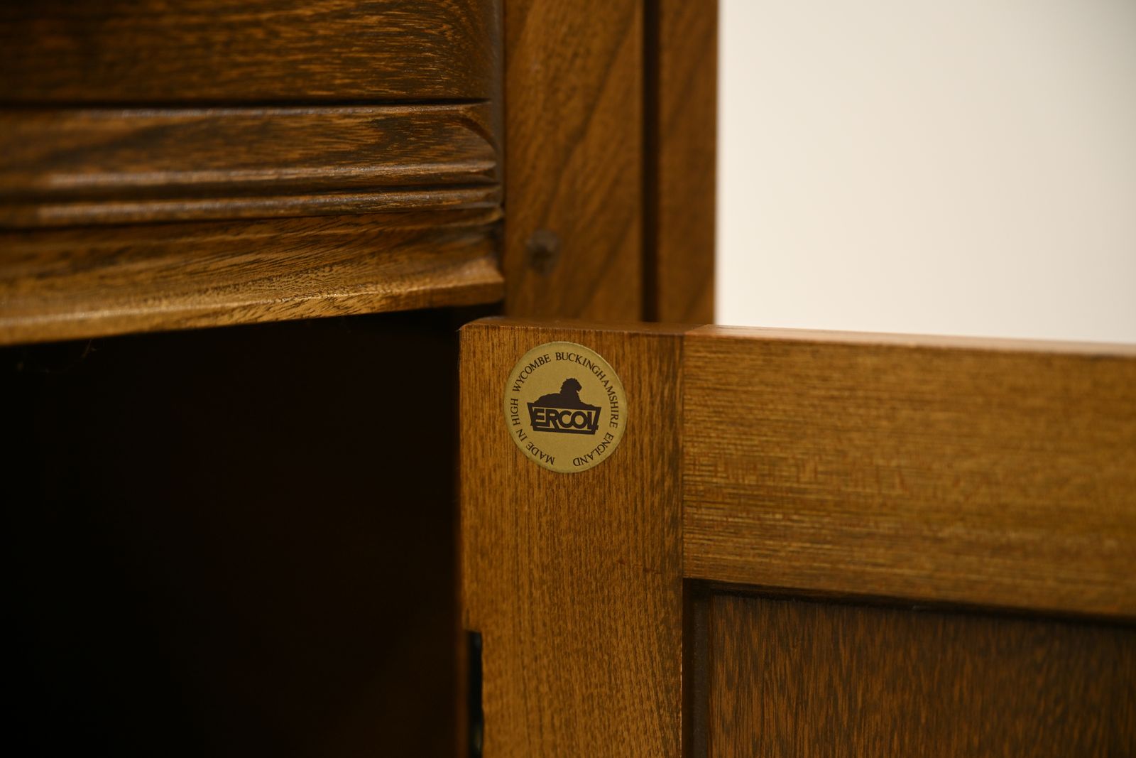 photo vintage Ercol Welsh Dresser Sideboard Top Shelving Golden Dawn 1970s Free Uk Delivery