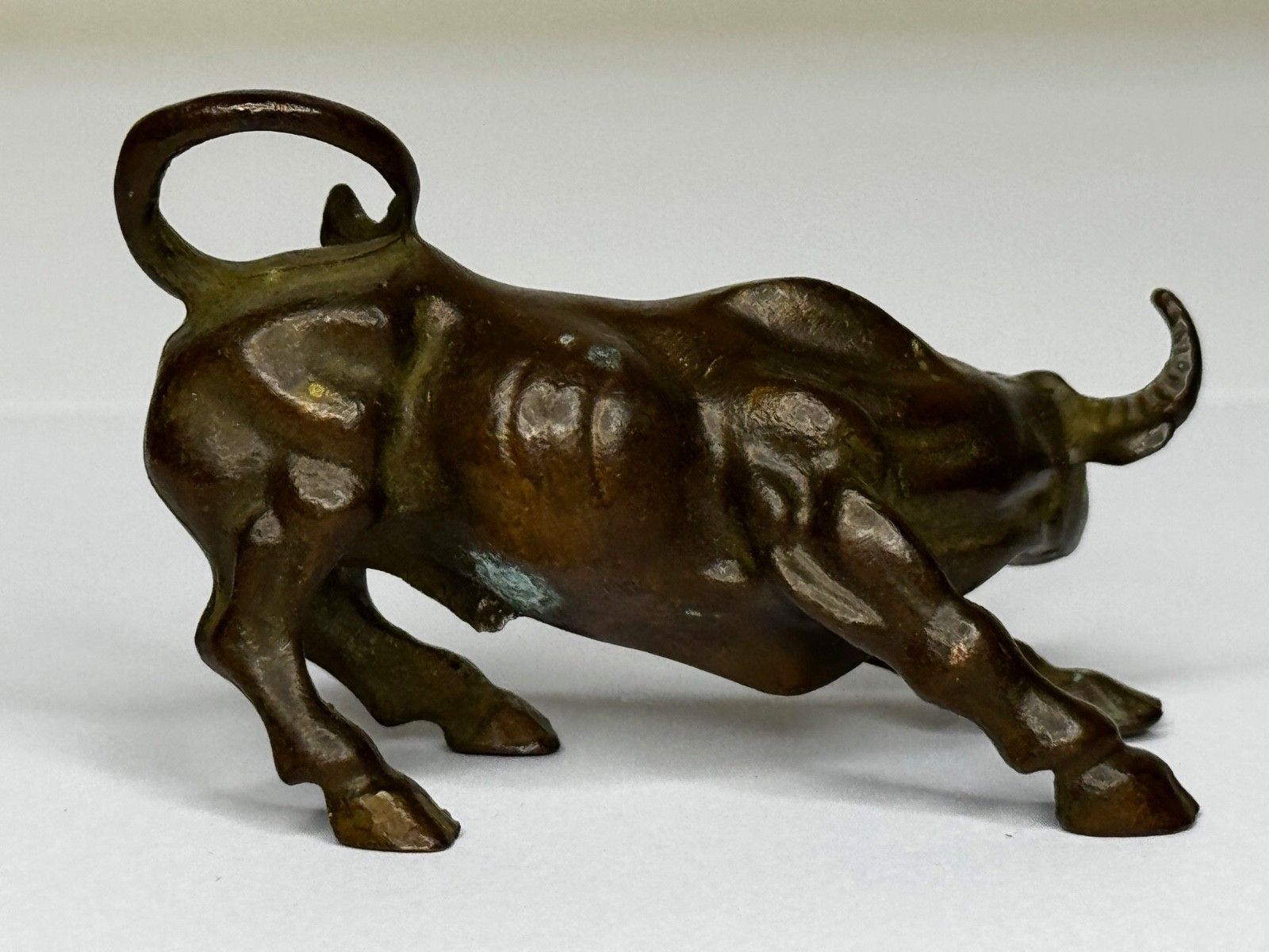 photo vinterior Miniatuurset Chinese Qing-dynastie bronzen waterbuffels, 19e eeuw