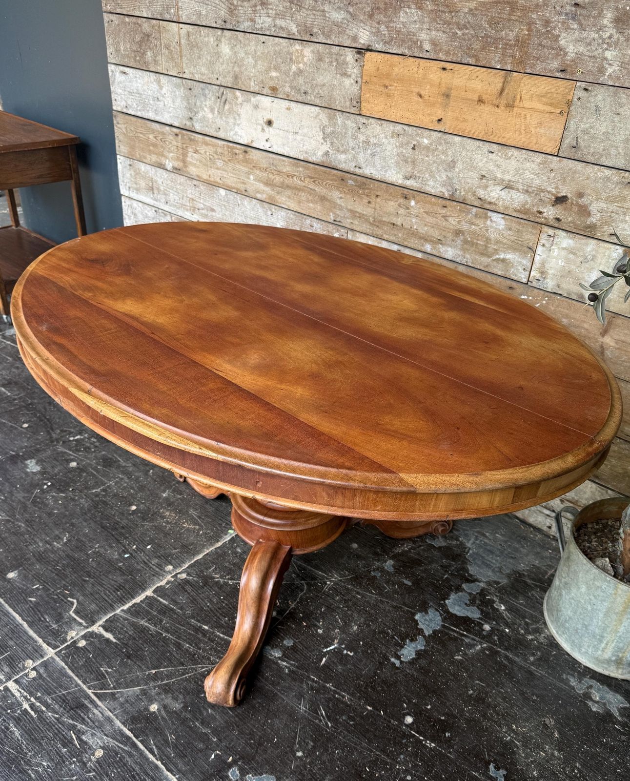 Oval Tilt Top Table, 1940s photo buy