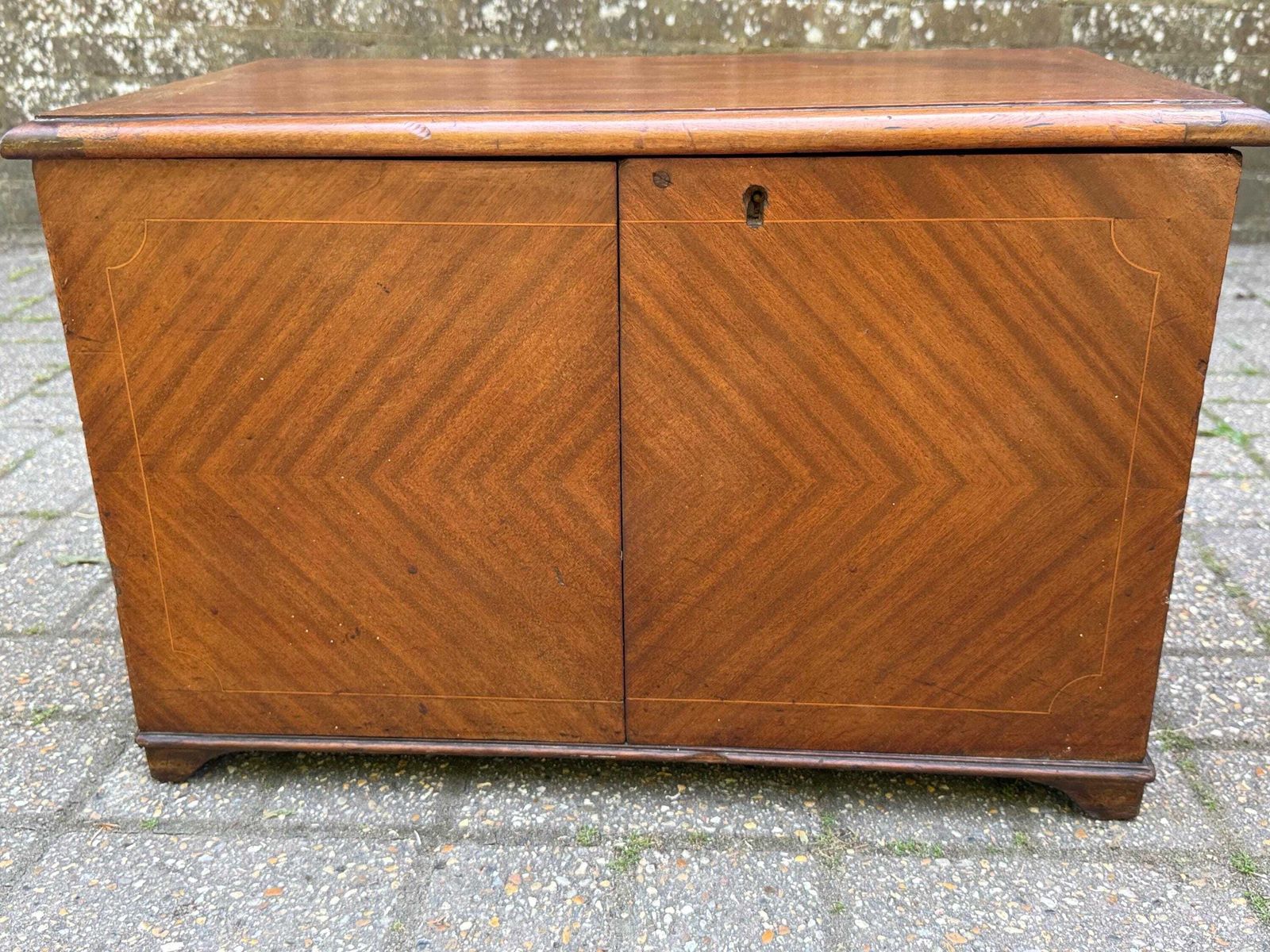 Antique Victorian Mahogany Veneered Tea Caddy / Document Box – 19th Century (55cm W X 37cm H X 33cm D) photo for sale