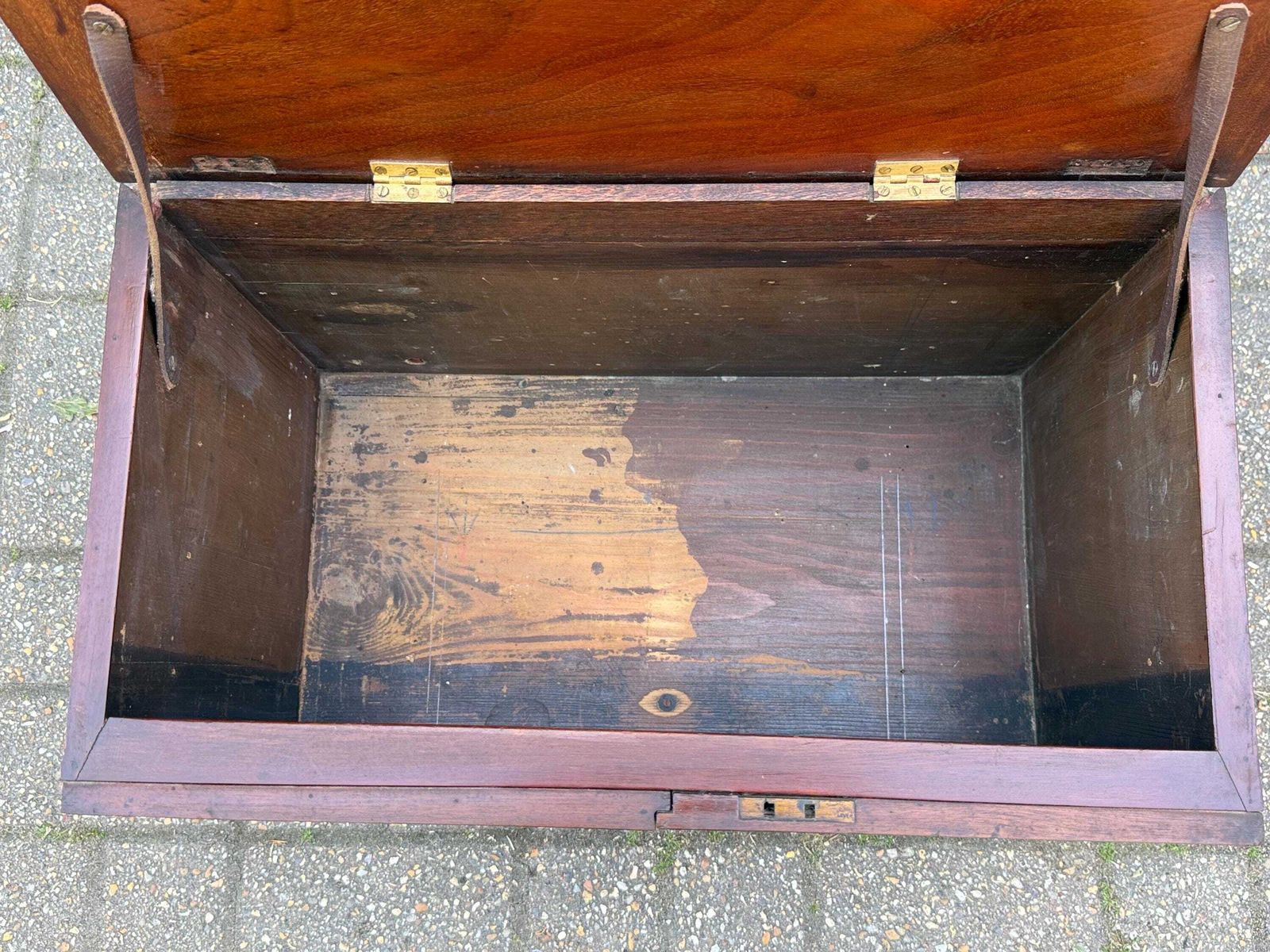 photo for sale Antique Victorian Mahogany Veneered Tea Caddy / Document Box – 19th Century (55cm W X 37cm H X 33cm D)