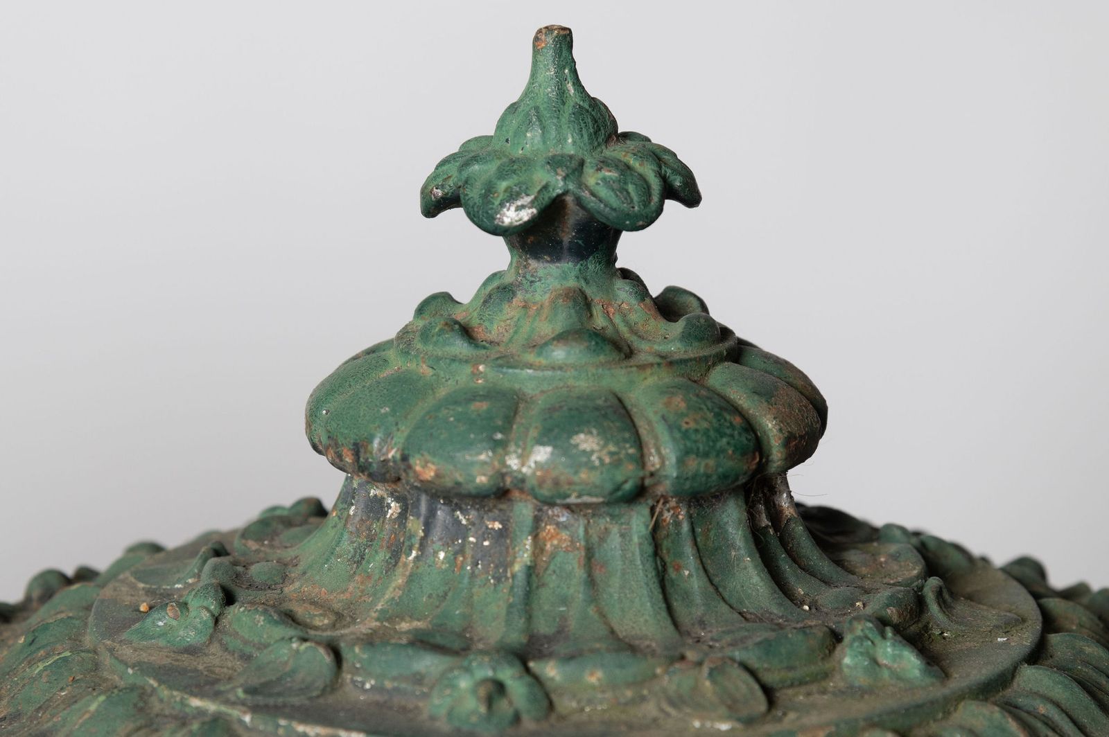Pair Of Antique Urns With The Original Lids photo Garden Decor
