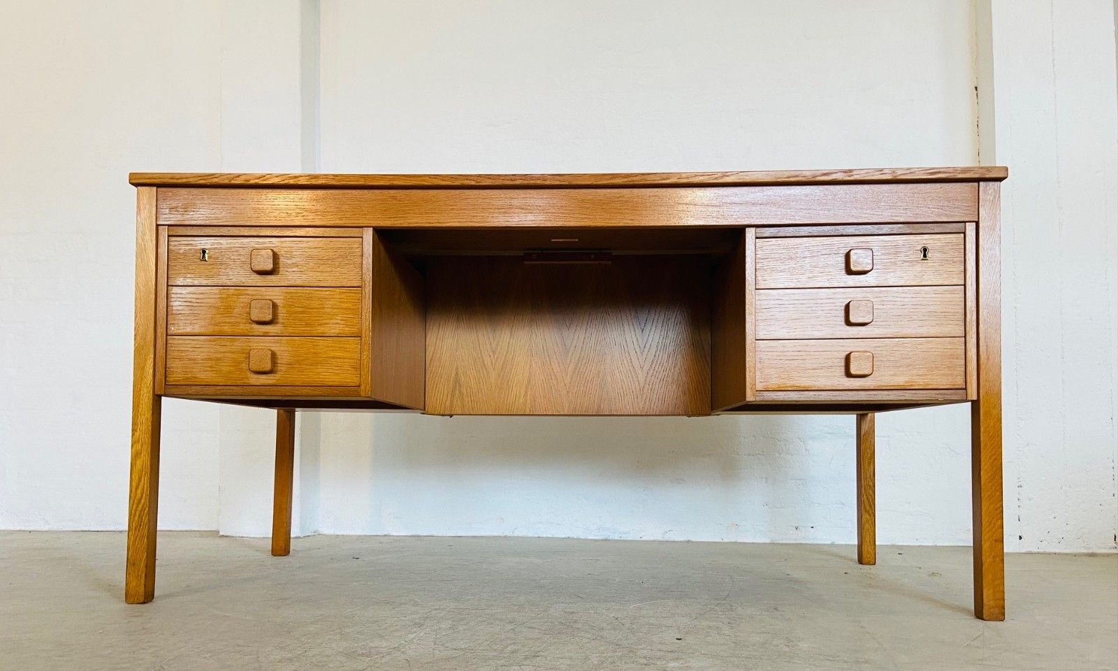 Vintage Mid  Century Retro Danish  Oak Desk By Domino Møbler  1960,S photo vintage