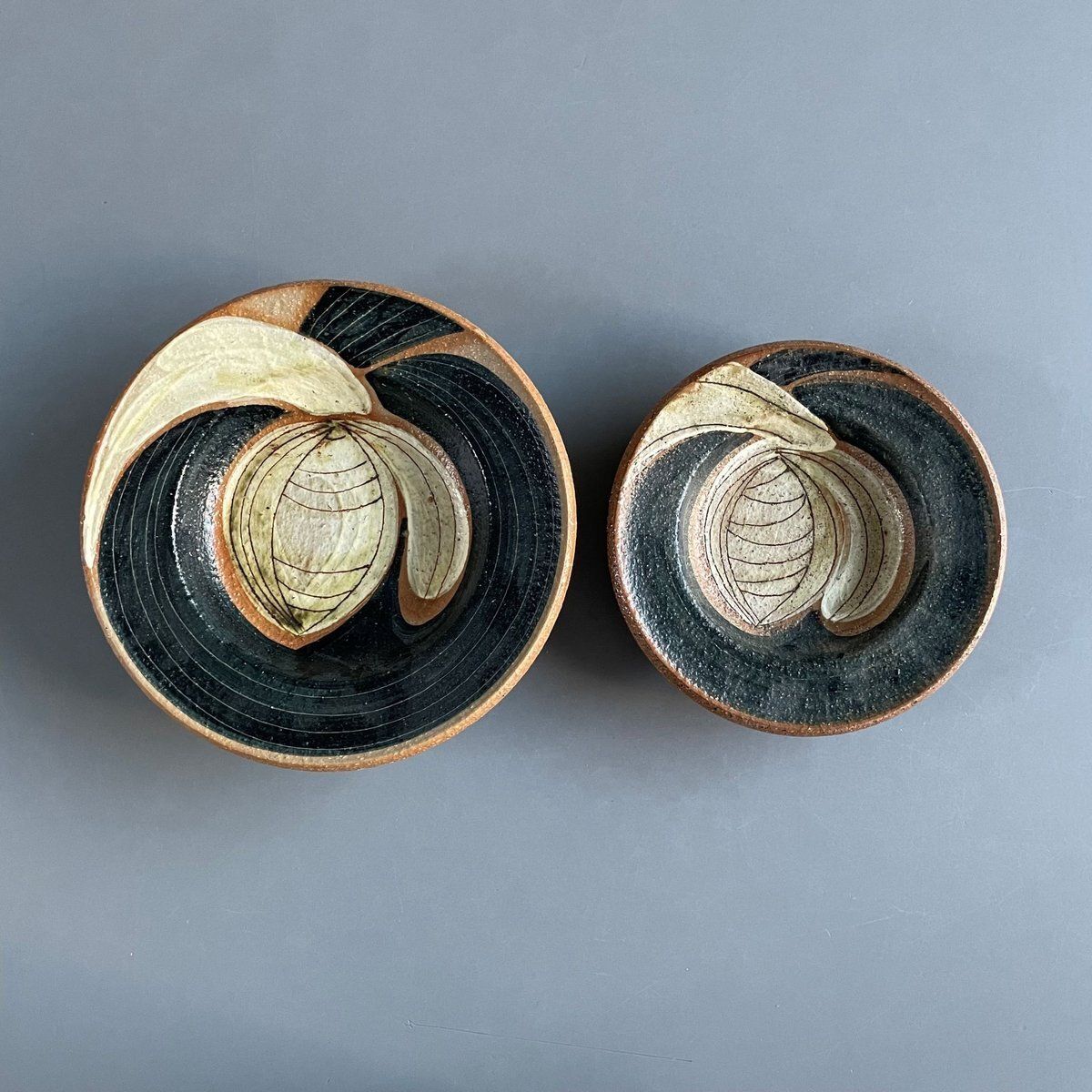 Stoneware Plates By Noomi Backhausen For Soholm Stentoj, 1970s, Set Of 2 photo furniture