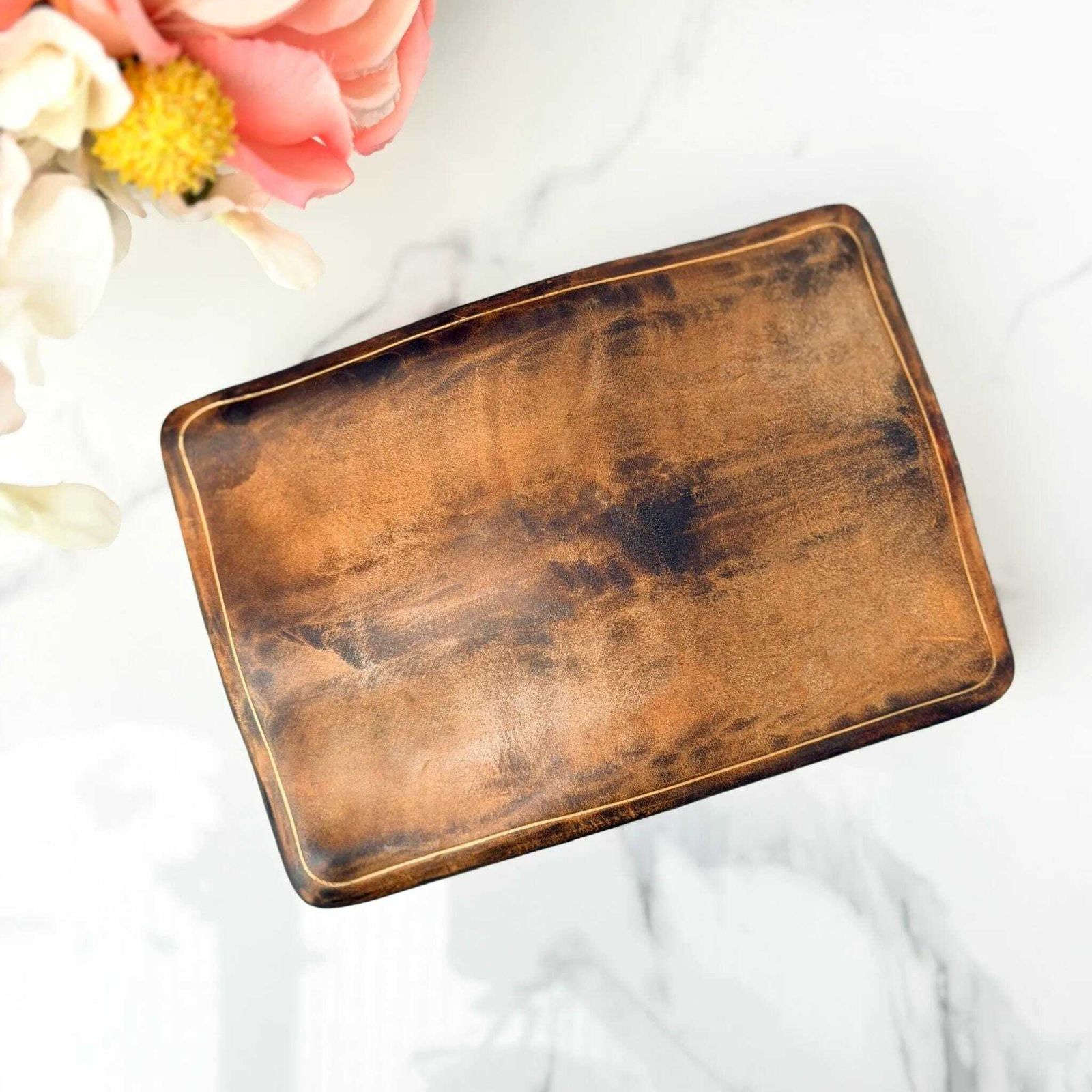 photo furniture Zeldzame Vintage Leren Doos Leather School Florence Verguld Tooling Bureauorganizer