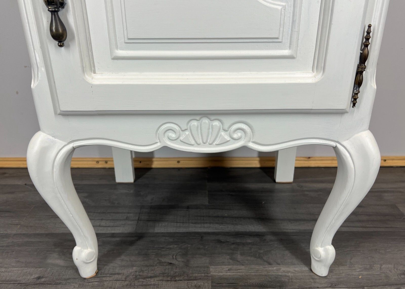 Pair Of Bedside Tables Antique French Style Shabby Chic Carved Cabinets Lot 2986 photo vinterior