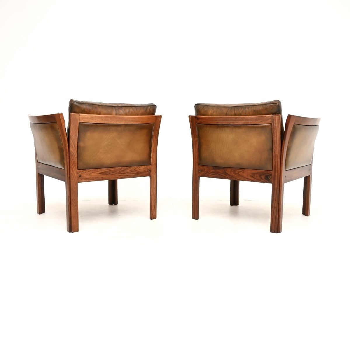 Pair Of Vintage Danish Rosewood And Leather Armchairs By Illum Wikkelso photo vinterior