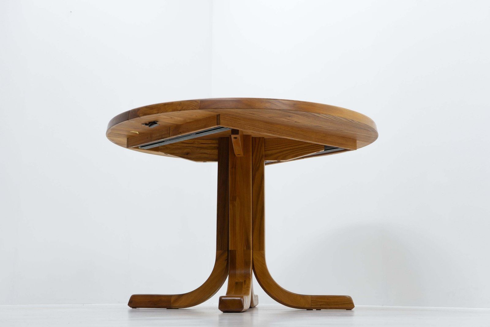 French Design Original Pierre Chapo Extendable T40 Dining Table, 1970s photo Furniture
