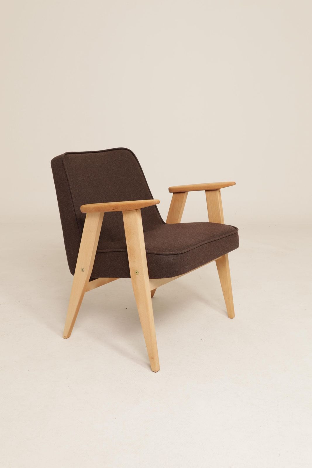 Lounge Chair Retro Style Cacao Wool Upholstery Natural Beech Wood photo 415.0