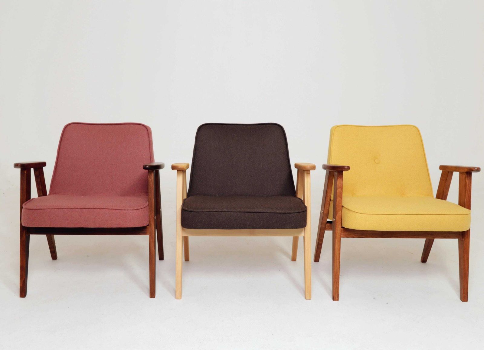 photo buy Lounge Chair Retro Stijl Cacao Wollen Bekleding Naturel Beukenhout