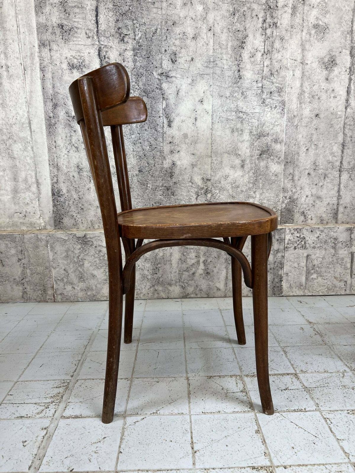 Set Of 7 Saddle Back Bentwood Bistro Chairs photo for sale