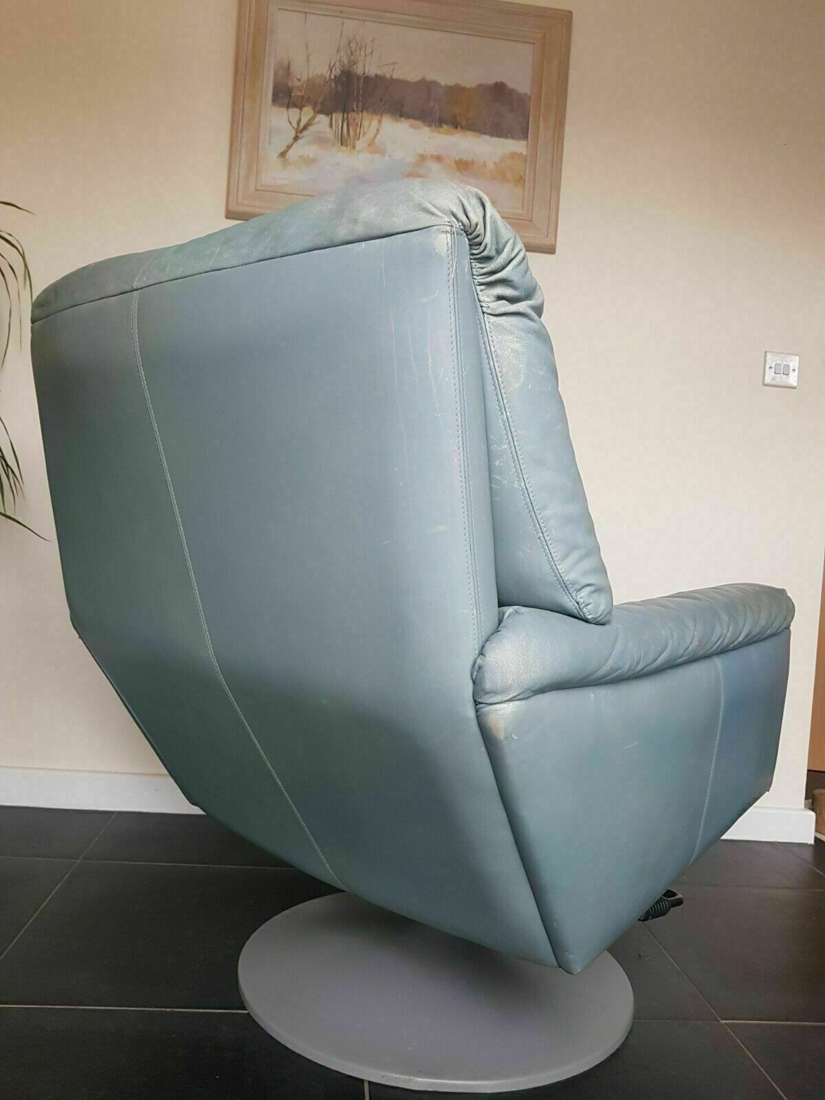 Mid Century Leather Swivel Armchair By Alex Hentoven For Leolux photo buy