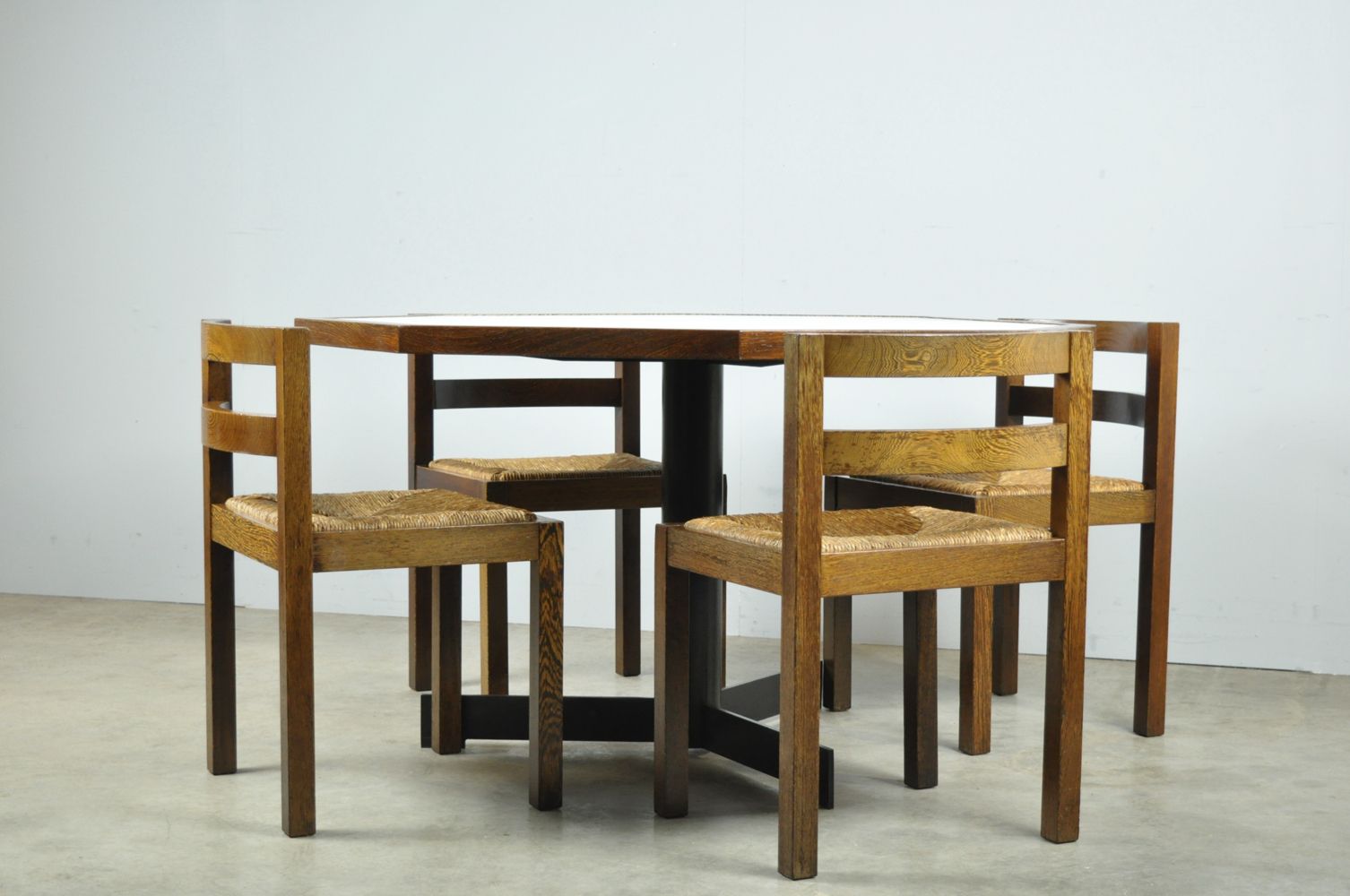 Modern Vintage Nederlandse Wengé Eettafel, jaren 1970 photo 1150.0