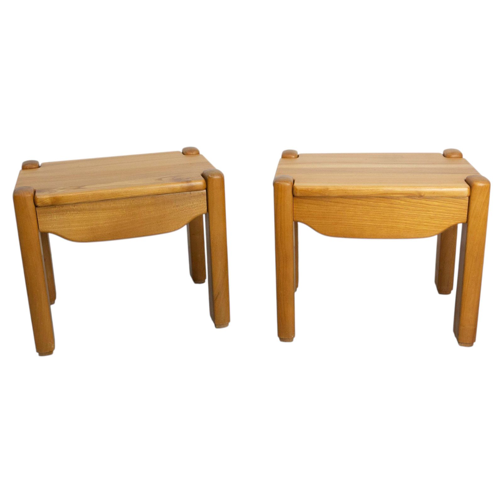 Paire de tables de chevet françaises vintage de style Maison Regain, Charlotte Perriand, en orme, vers 1970