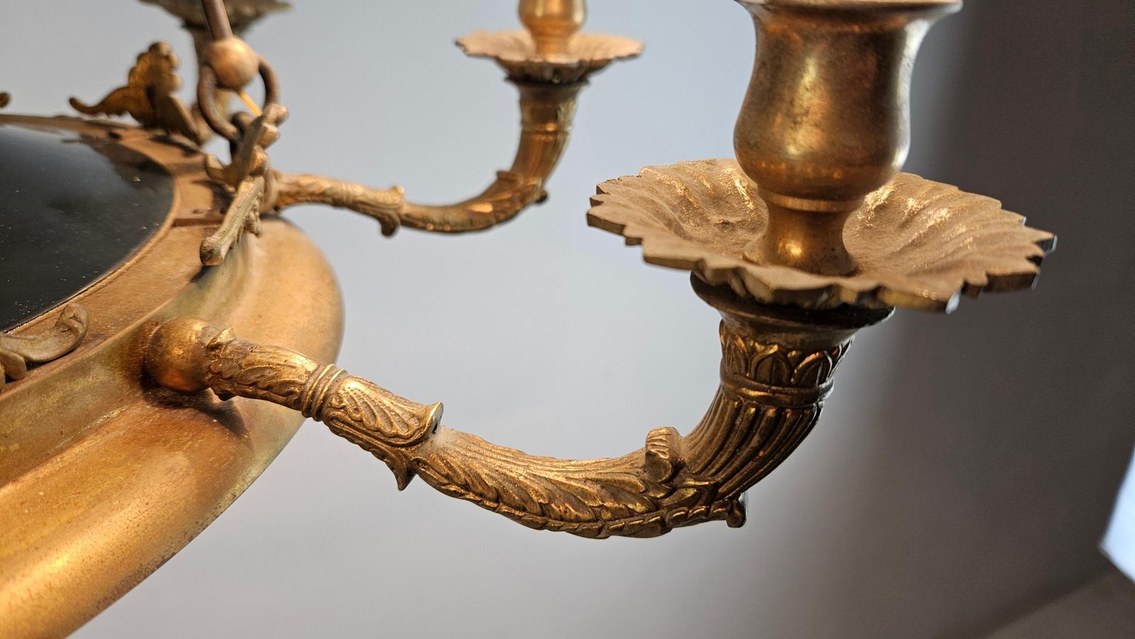 Large Italian Empire Style Chandelier With Tôle And Gilt Bronze Details, 1940s photo vintage
