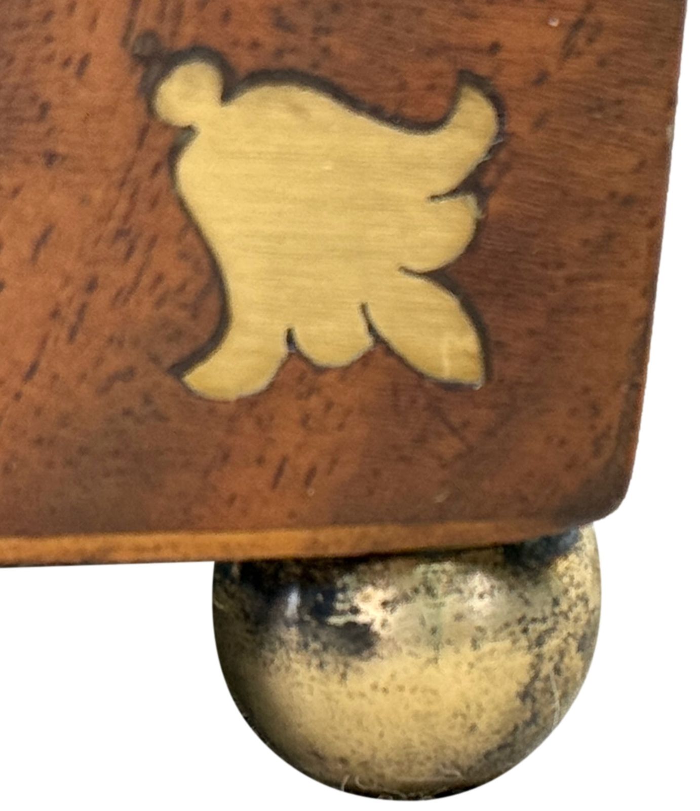 photo furniture Regency Mahogany 19th Century Brass Inlaid Tea Caddy (England, Circa 1815)