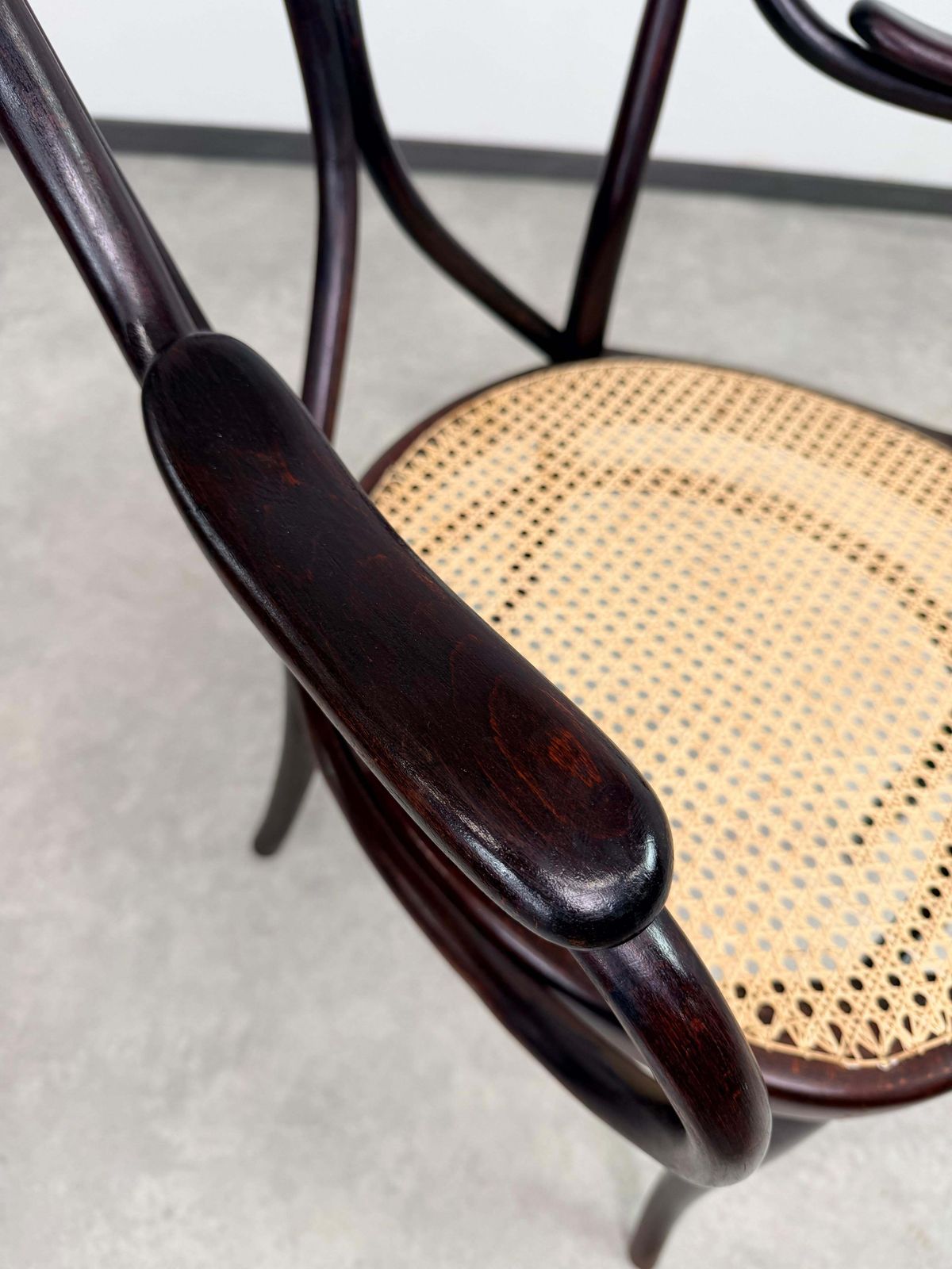 photo furniture Bentwood "Angel Back" Armchair Nr.19 By Thonet