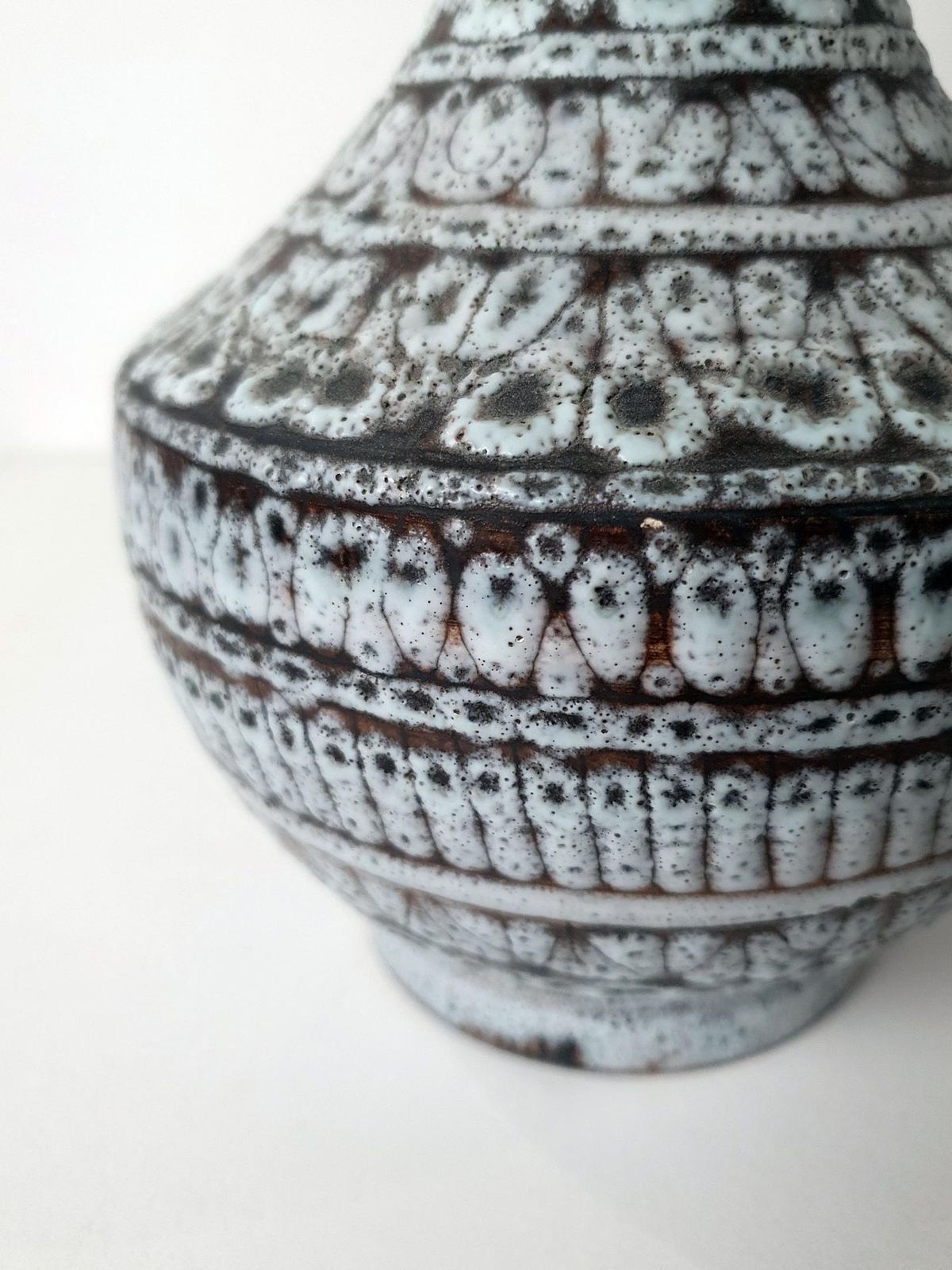 Mid Century Modern Italian Ceramic Vase, White And Gray Glaze, 1930s photo 846.0