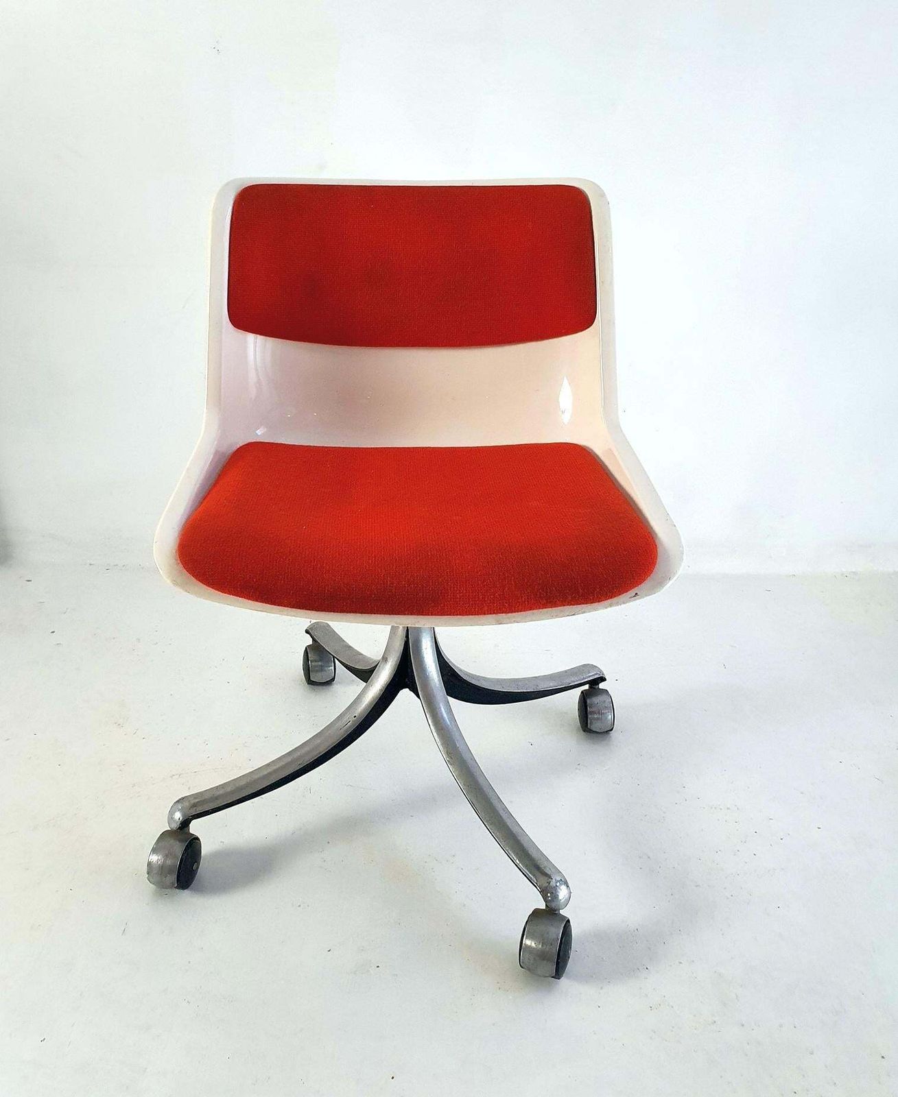 Modus Office Chair By Osvaldo Borsani, Aluminum & Wool, 1970s Italy photo furniture