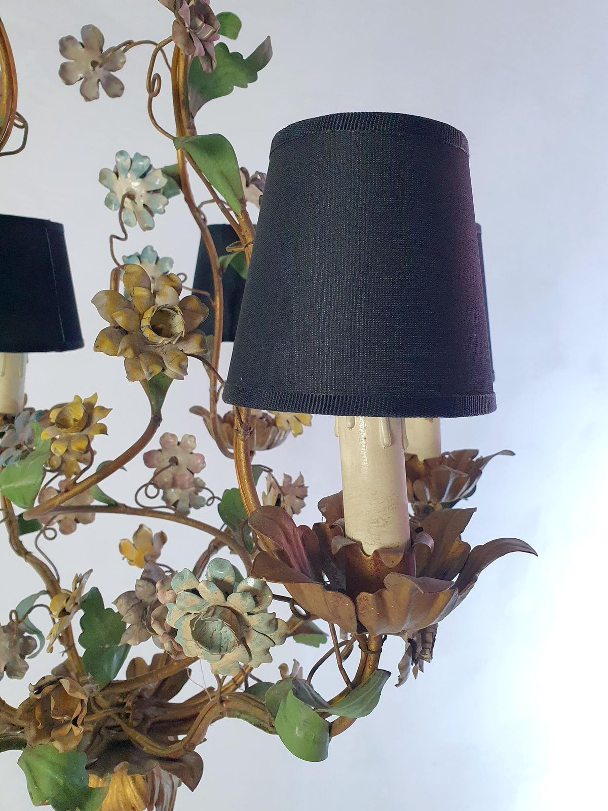 photo furniture Midcentury Italian Tole Chandelier, Iron With Floral Design, 1950s