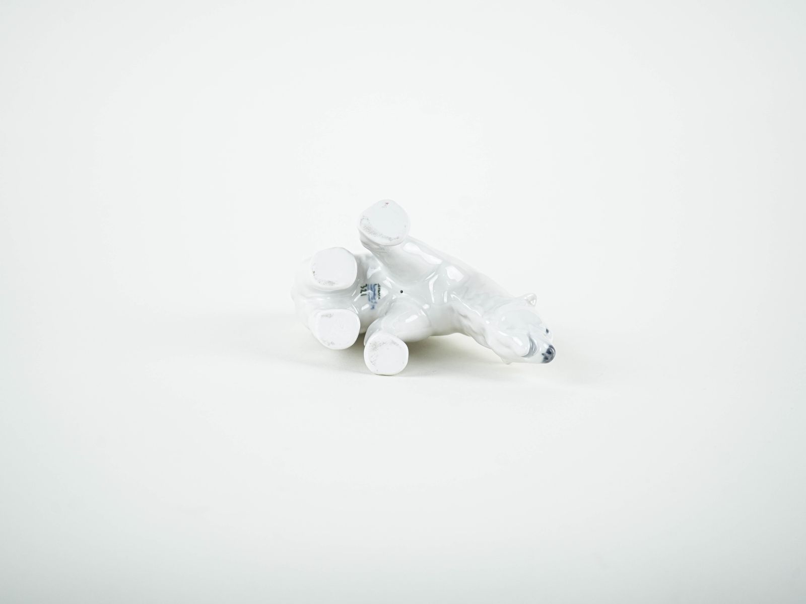 Porcelain Polar Bear Figurine, Danish Design, 1970s, Manufactured By Royal Copenhagen photo vinterior