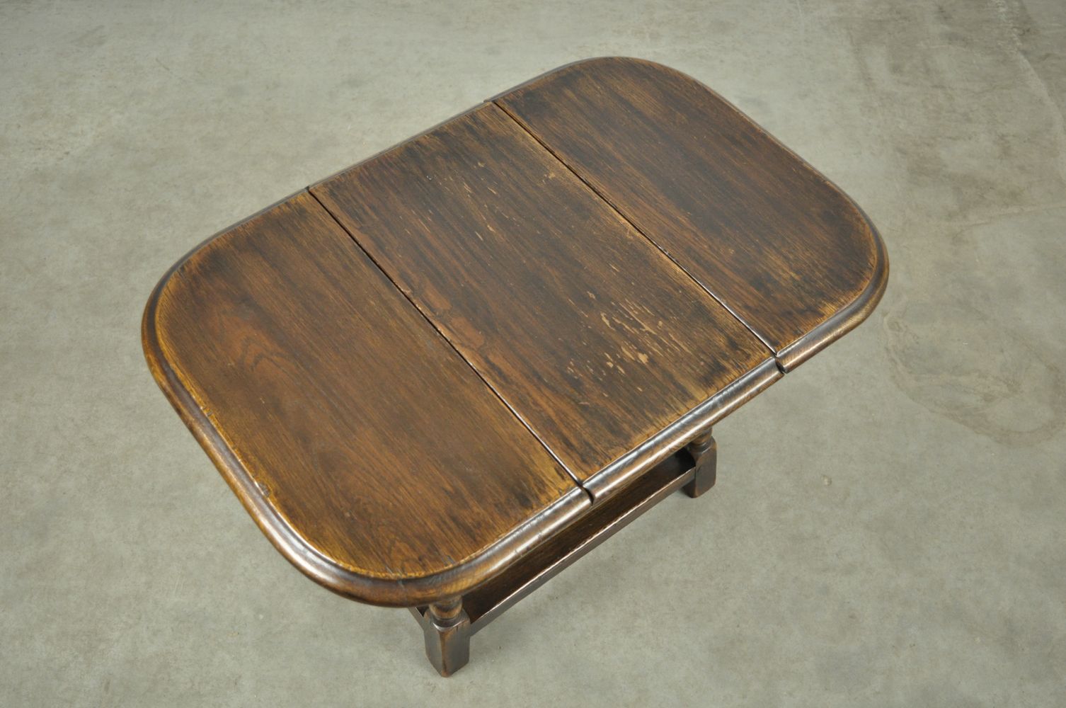 photo vintage Young Antique Oak Drop Leaf Side Tables, Netherlands 1920s