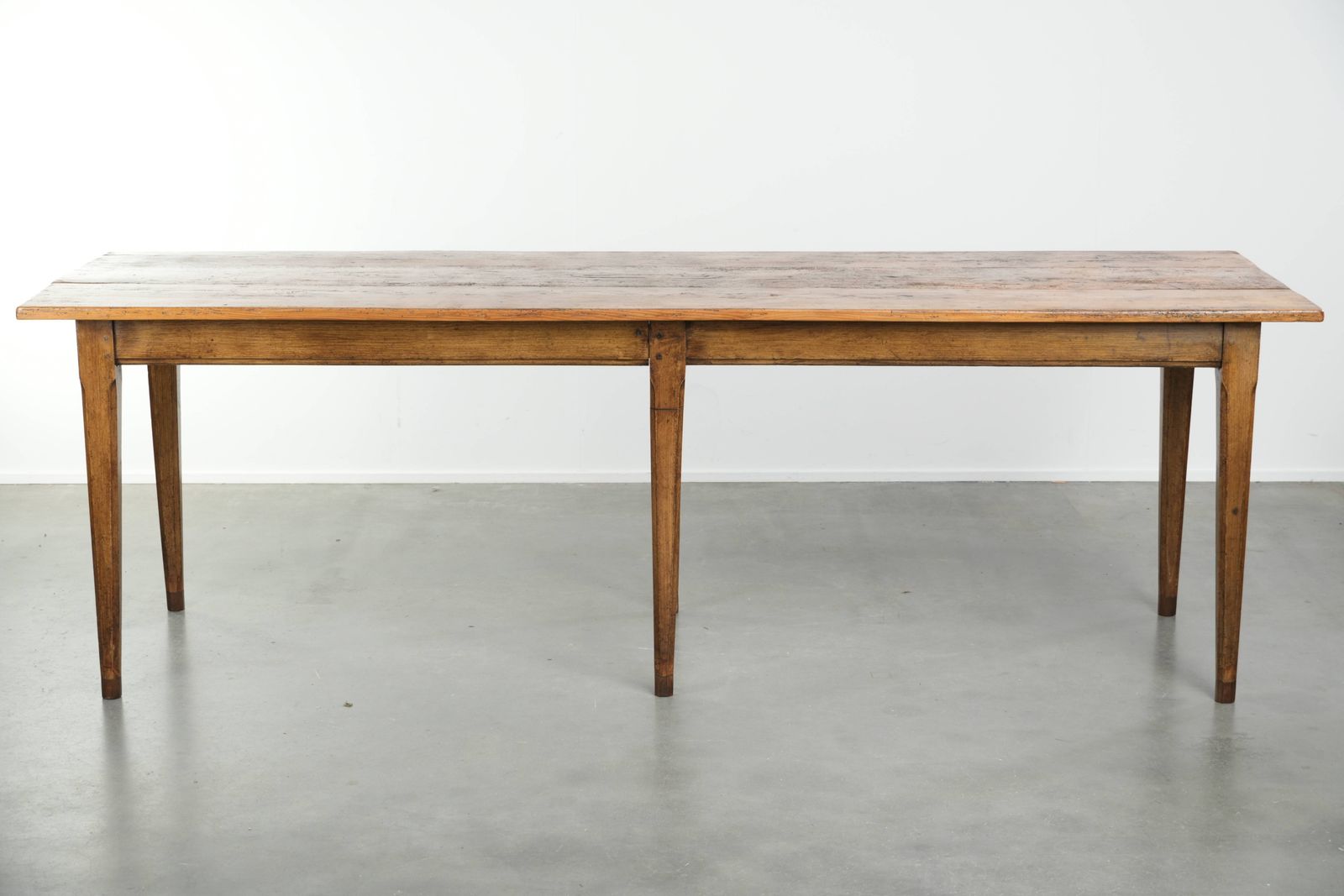 Grote, Relatief Smalle Antieke Franse Boerenkeukentafel Van Grenenhout, Begin 19e Eeuw, Met Mooie Patina. photo furniture