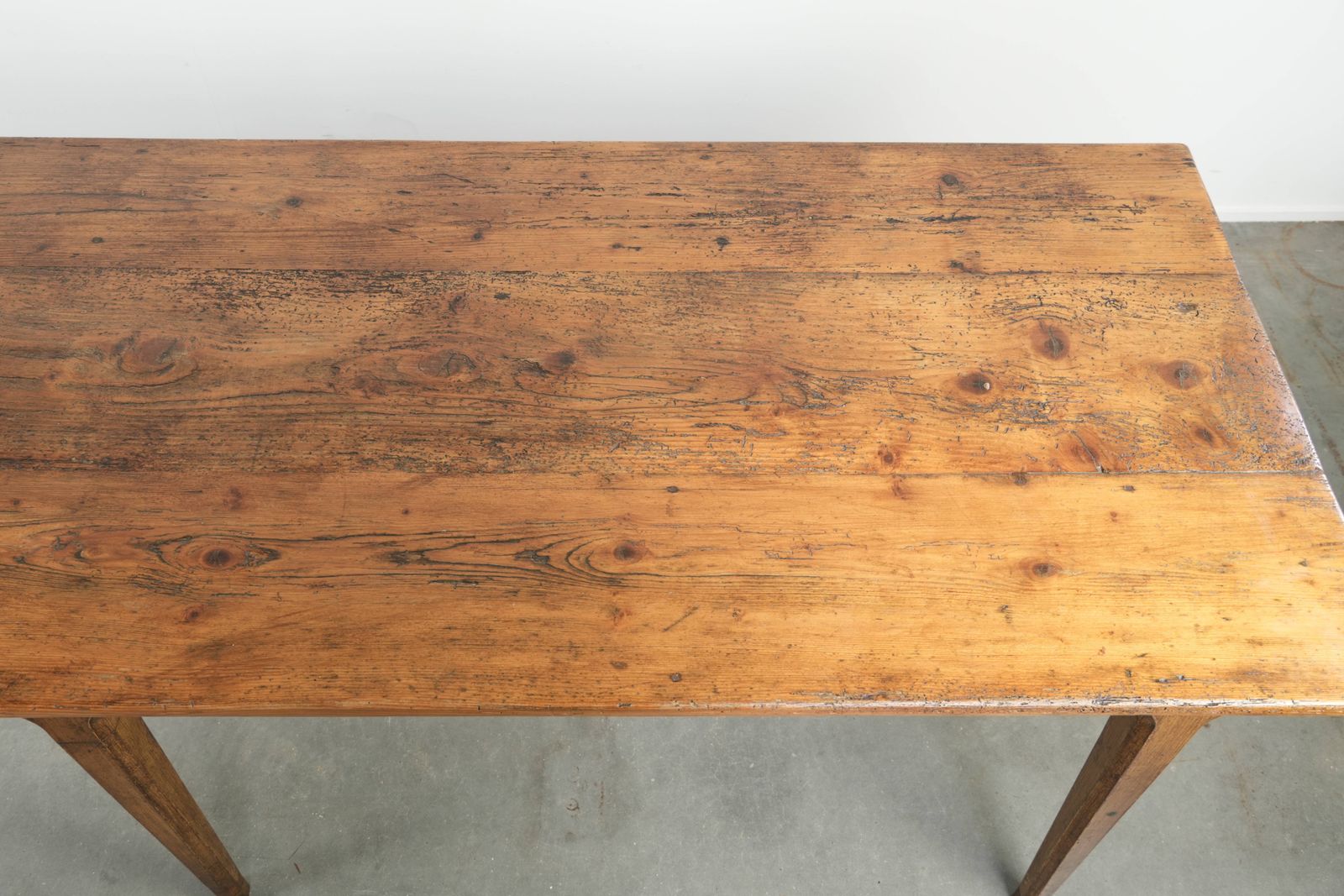Grote, Relatief Smalle Antieke Franse Boerenkeukentafel Van Grenenhout, Begin 19e Eeuw, Met Mooie Patina. photo buy