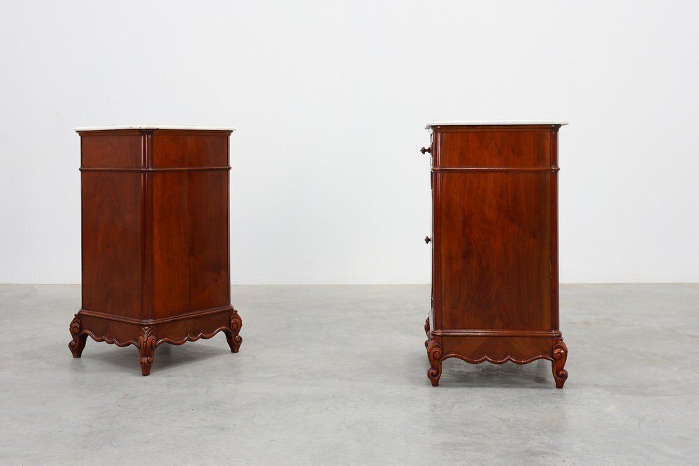 Furniture Louis XV Nightstands With Carrara Marble Tops, France, 1890s, Set Of 2 photo