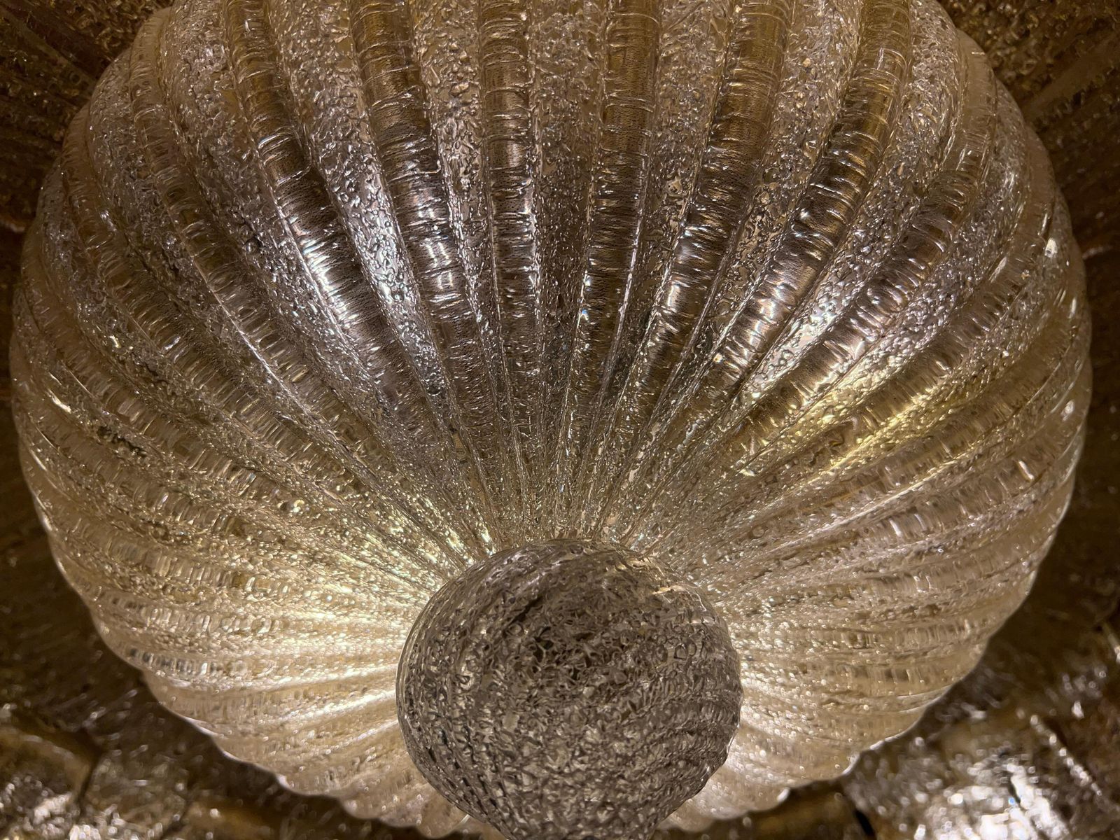 photo vintage Monumental Gold Inclusion Ceiling Flush Mount By Barovier & Toso, Murano, 1980s