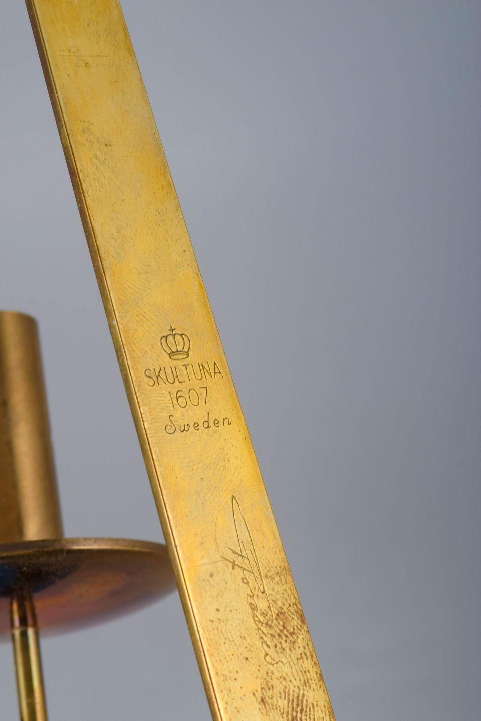 Pierre Forsell, Skultuna. Wandkandelaar in messing met slinger photo Woonaccessoires