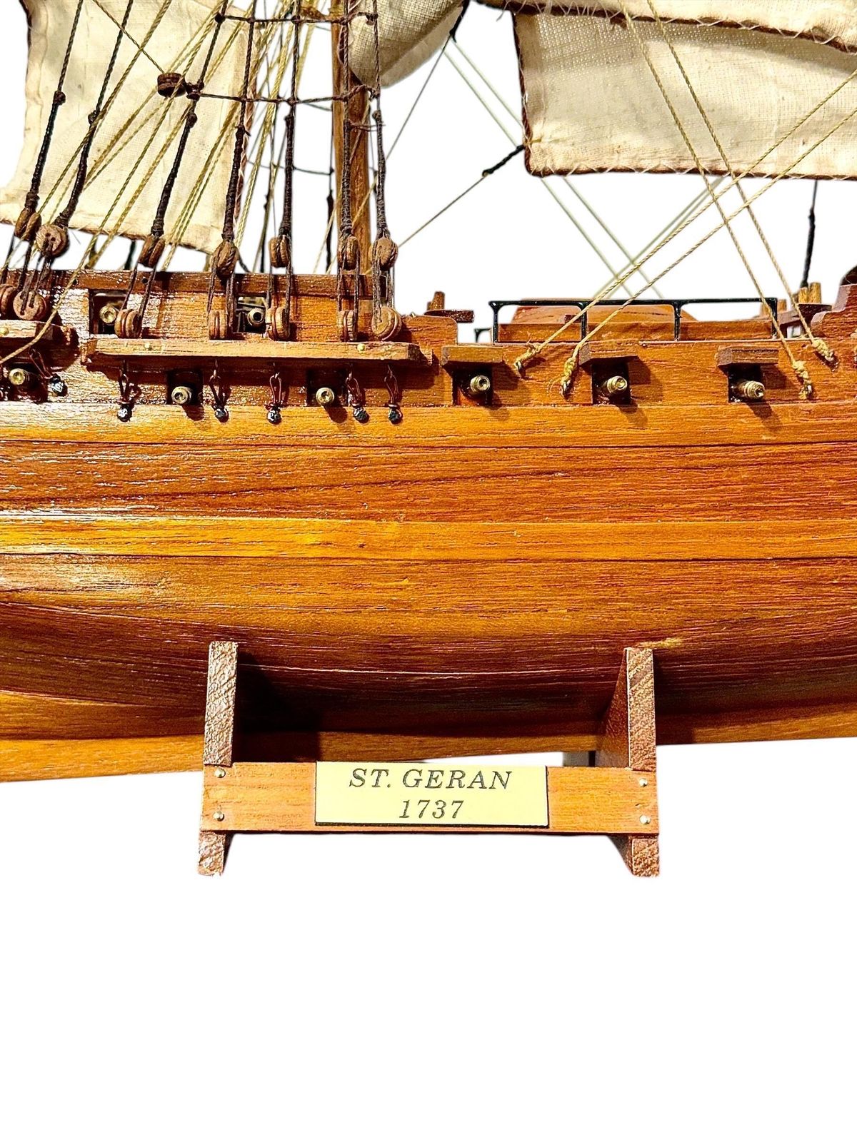 Ship Model Of The St. Géran Frigate, 1737 photo 1541.0