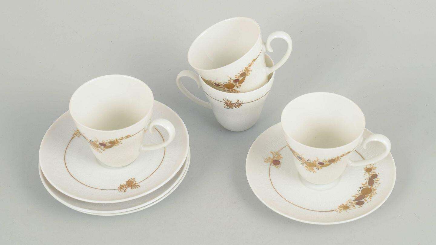 Quatre tasses à café avec soucoupes Bjørn Wiinblad pour Rosenthal, série Romanze. photo furniture