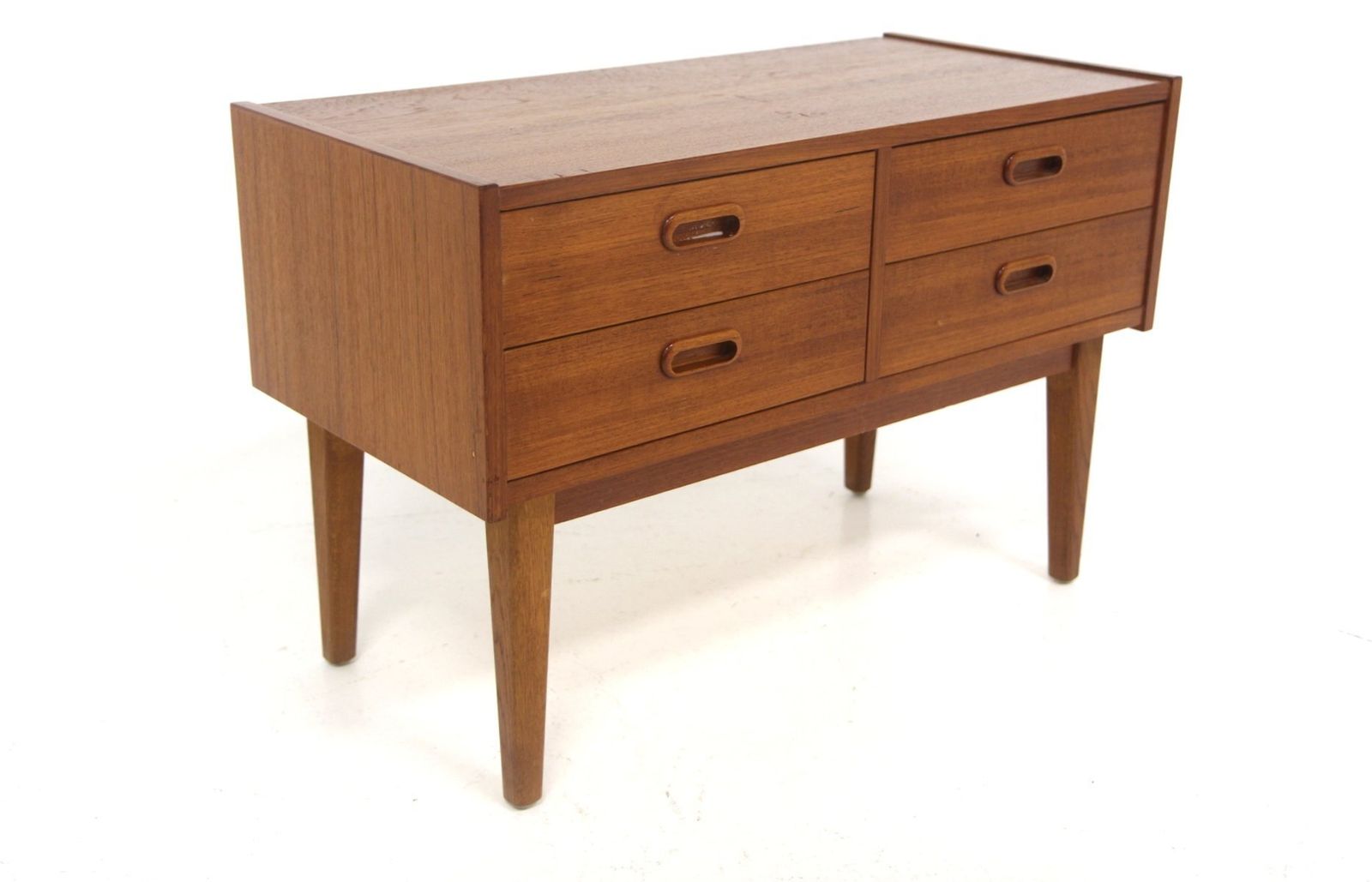 Commode scandinave en teck, Suède, années 1960
