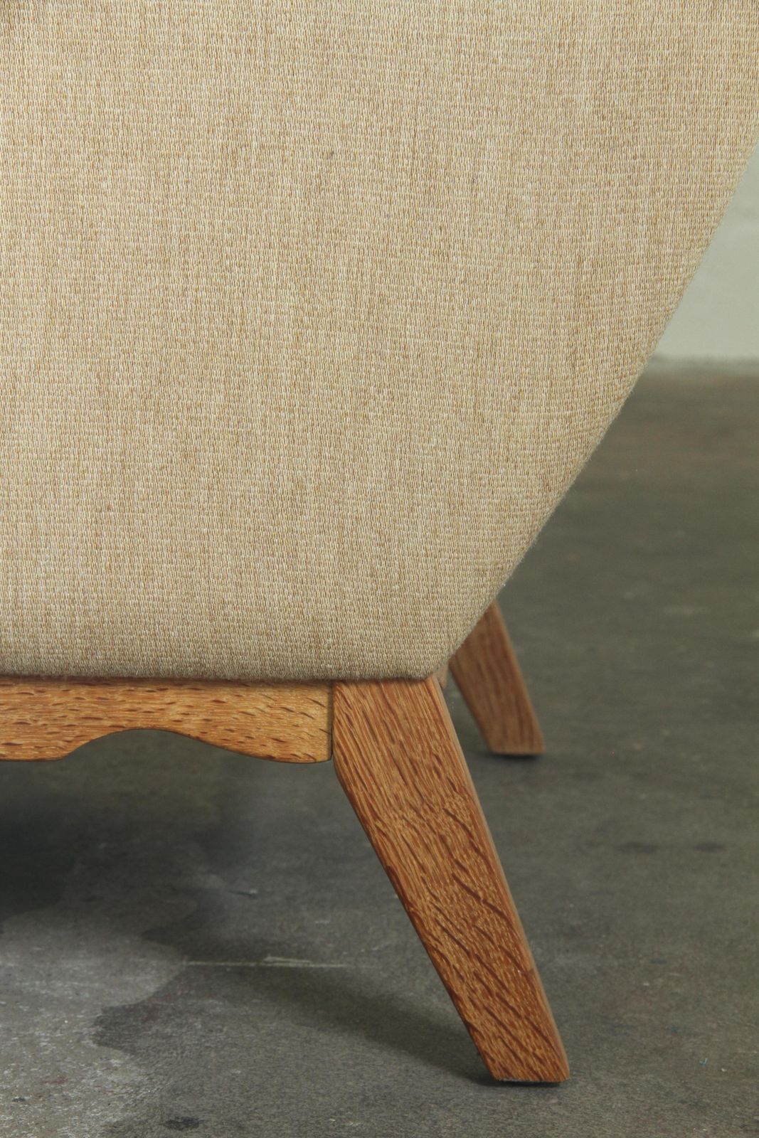 photo vintage Vintage 1960s Set Of Low & High Back Lounge Chair Oak, Style Of Henning Kjærnulf
