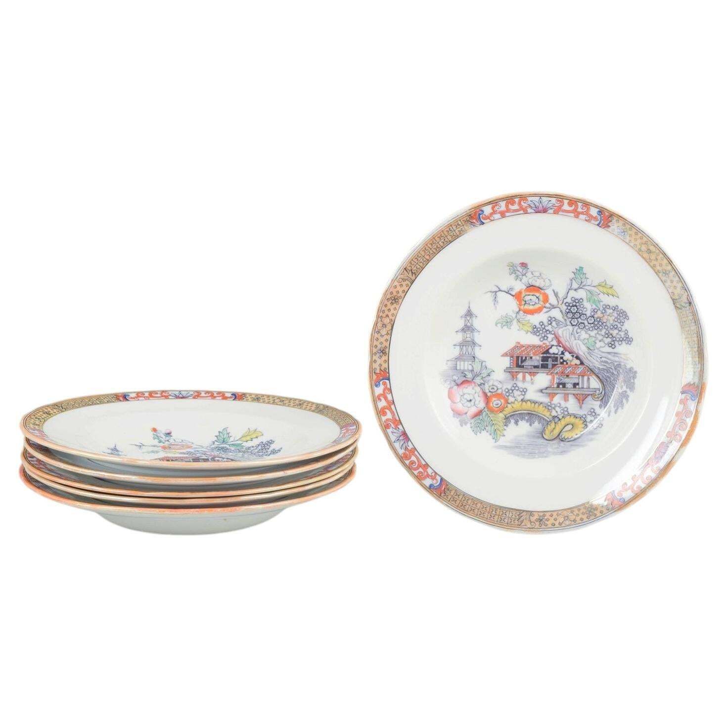 Rörstrand, Suède. Six assiettes creuses en faïence. Série « Japan ». Début du XXe siècle.
