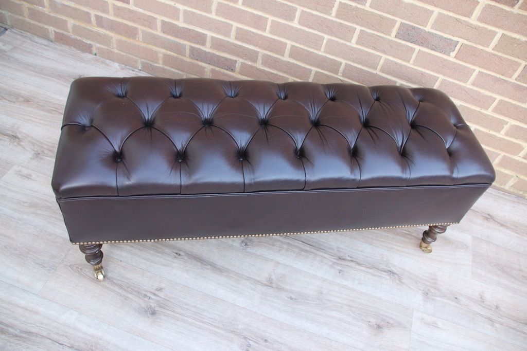 Chesterfield Ottoman photo vintage