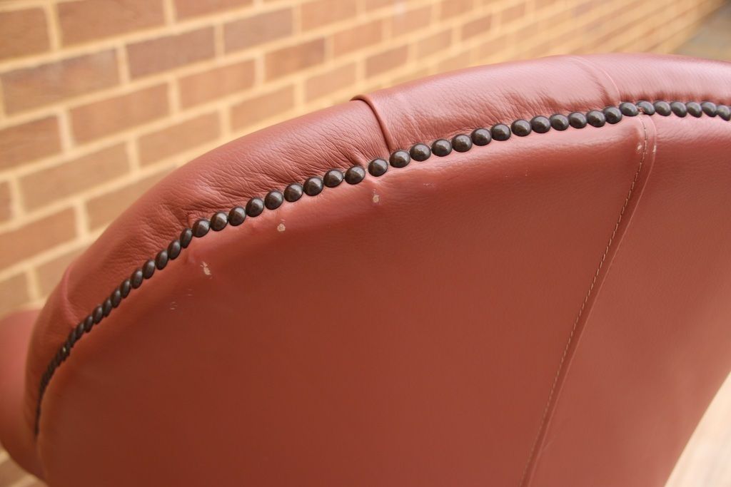 photo vinterior Chesterfield Directors Chair