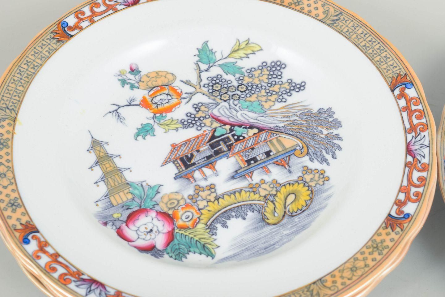 Rörstrand, Zweden. Vier Dinerborden In Faience. 'Japan' Serie. Begin 20e Eeuw. photo for sale