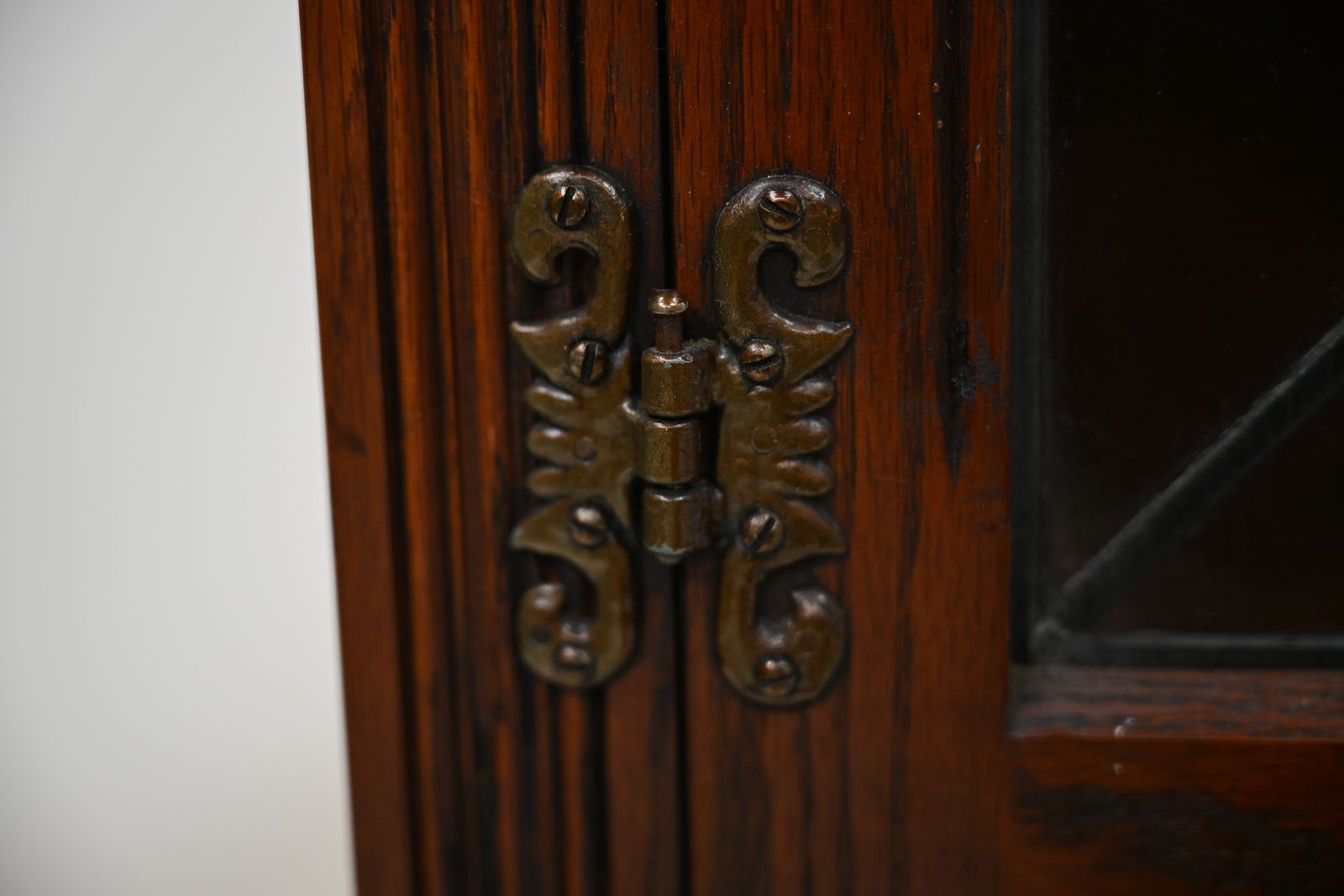 photo vinterior Old Charm Wall Top Unit Bookcase Leaded Glass Display Tudor Brown Free Delivery*