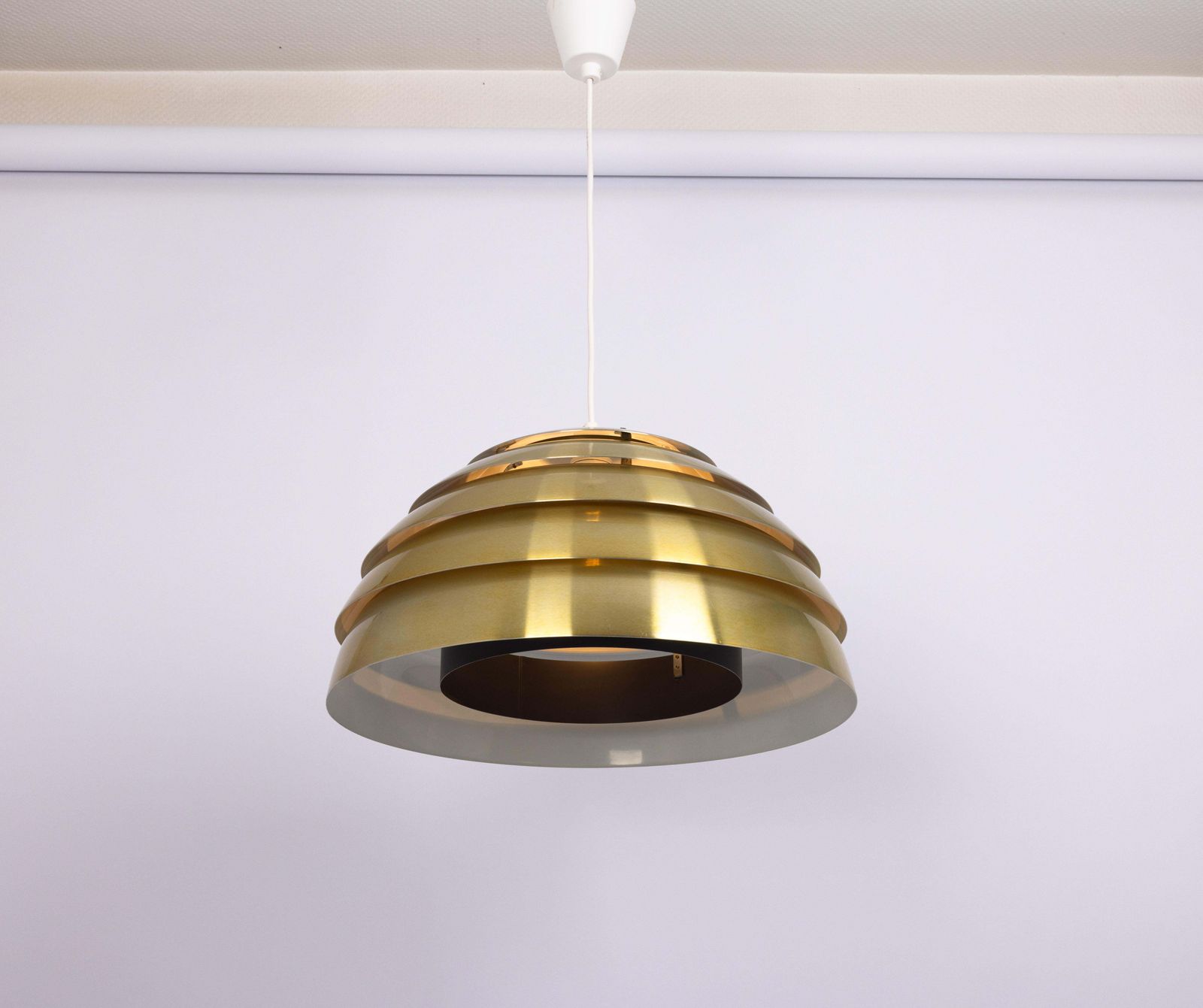 photo for sale Hans Agne Jakobsson Dome Hanglamp, Zweden, jaren 1970